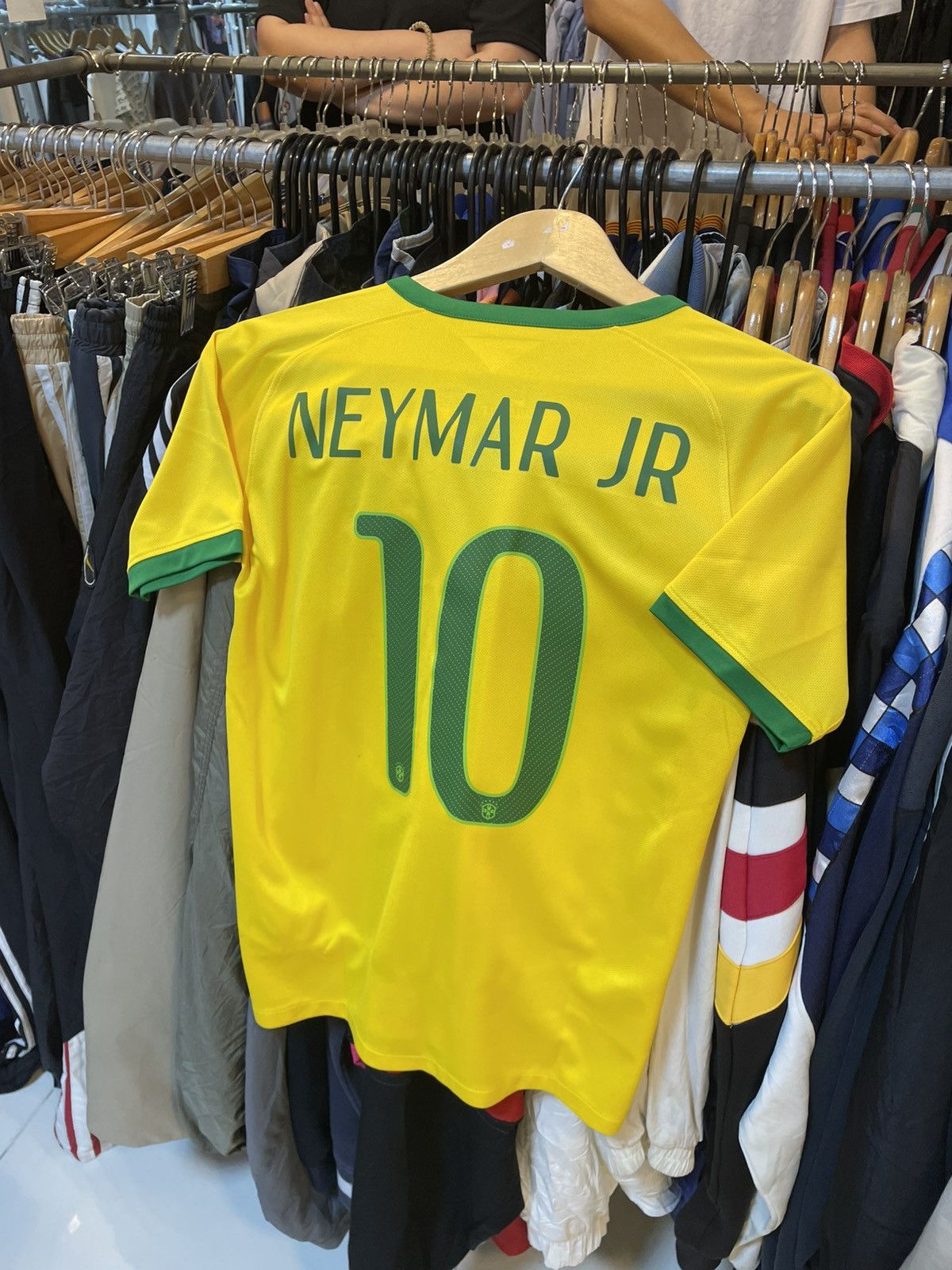 Nike 2014 Brazil Home Kit NEYMAR10 Size US L / EU 52-54 / 3 - 1 Thumbnail