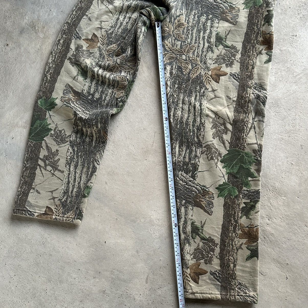Realtree (Freesize) Crazy Vintage Y2K Faded Camo Baggy Sweatpants Size US 40 / EU 56 - 9 Thumbnail