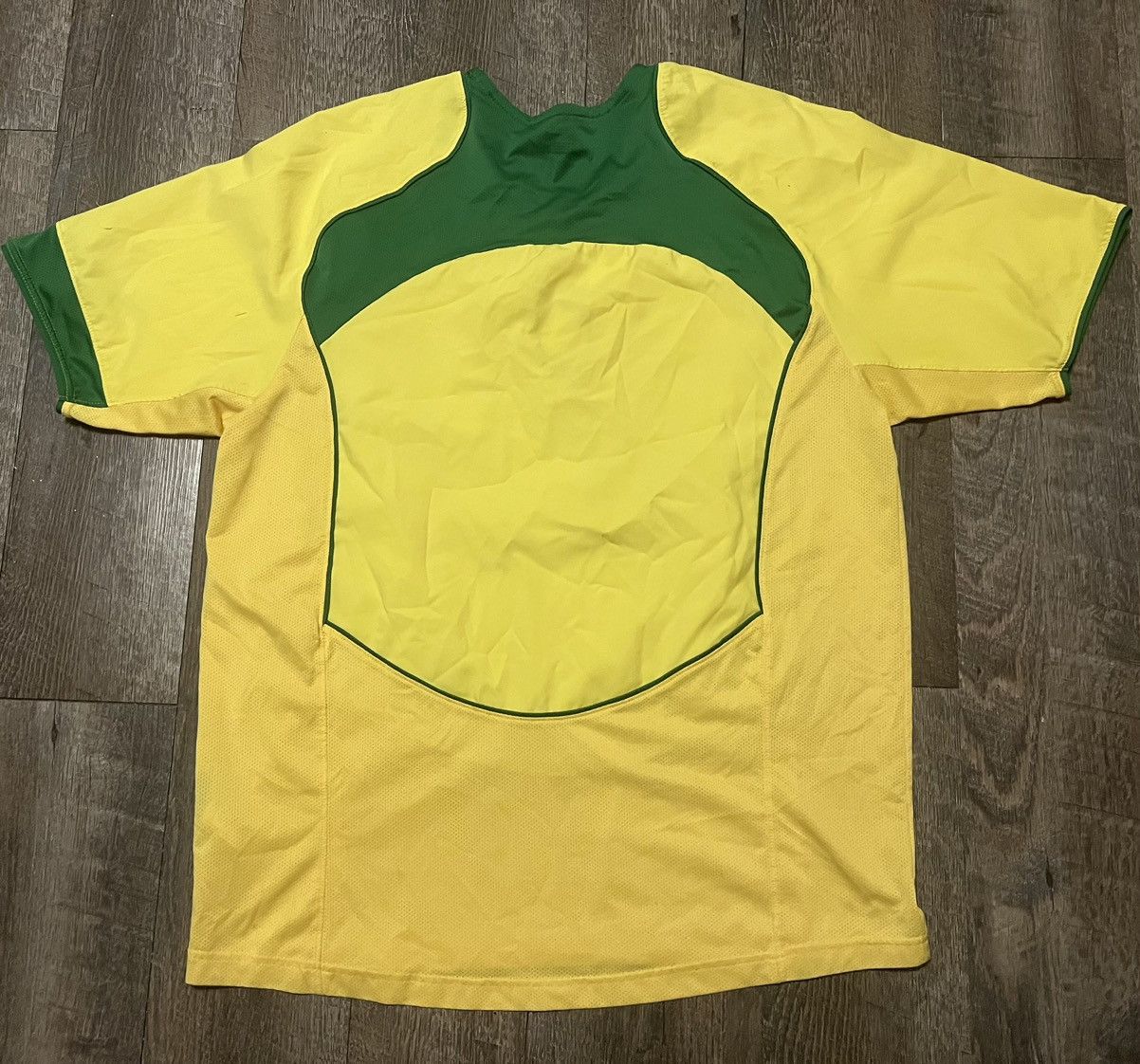 Nike Vintage Nike BRAZIL Home Soccer Jersey Shirt Size Large Size US L / EU 52-54 / 3 - 3 Thumbnail