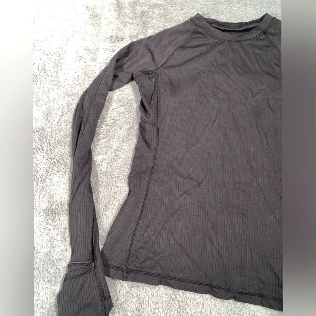 Lululemon Lululemon Women's Black Ribbed Long Sleeve Top Size S User: Lululemon Women's Black Ribbed Long Sleeve Top Size S Size S / US 4 / IT 40 - 3 Thumbnail