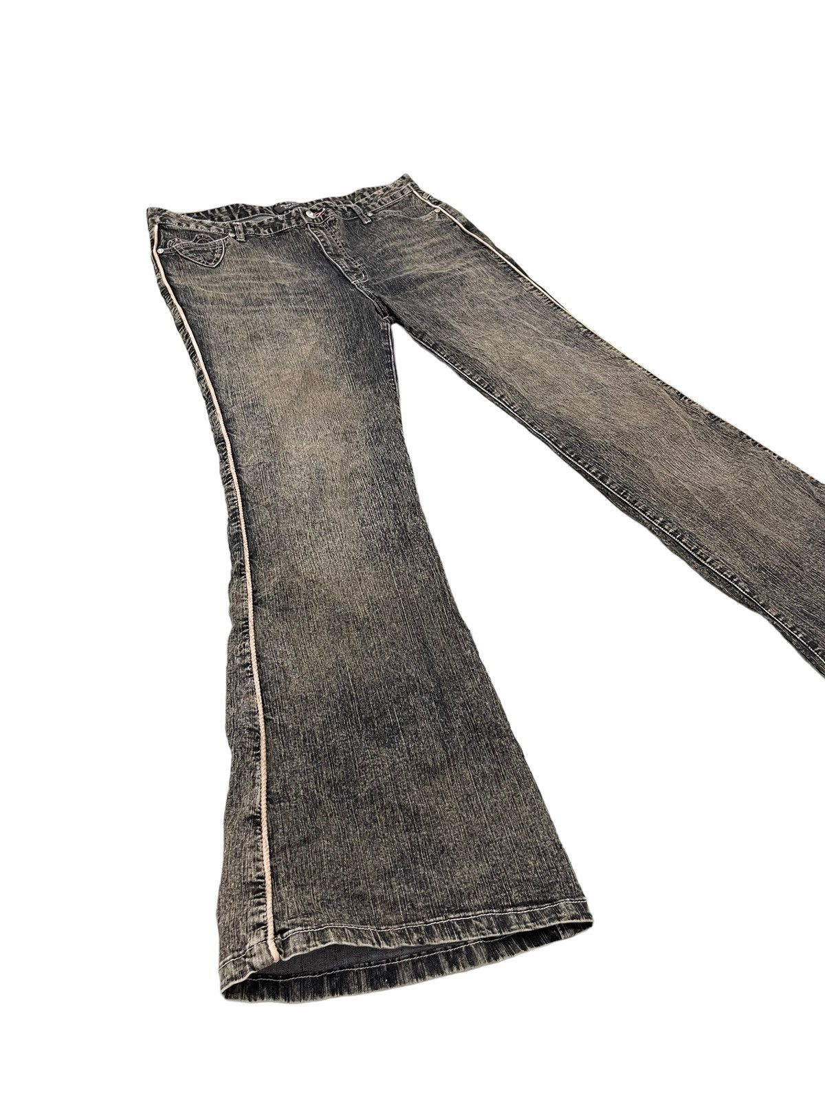 Japanese Brand Flare Jeans Jouer Aux Echecs Faded Stretch Thin Denim 7🟦9 Size US 35 - 1 Thumbnail