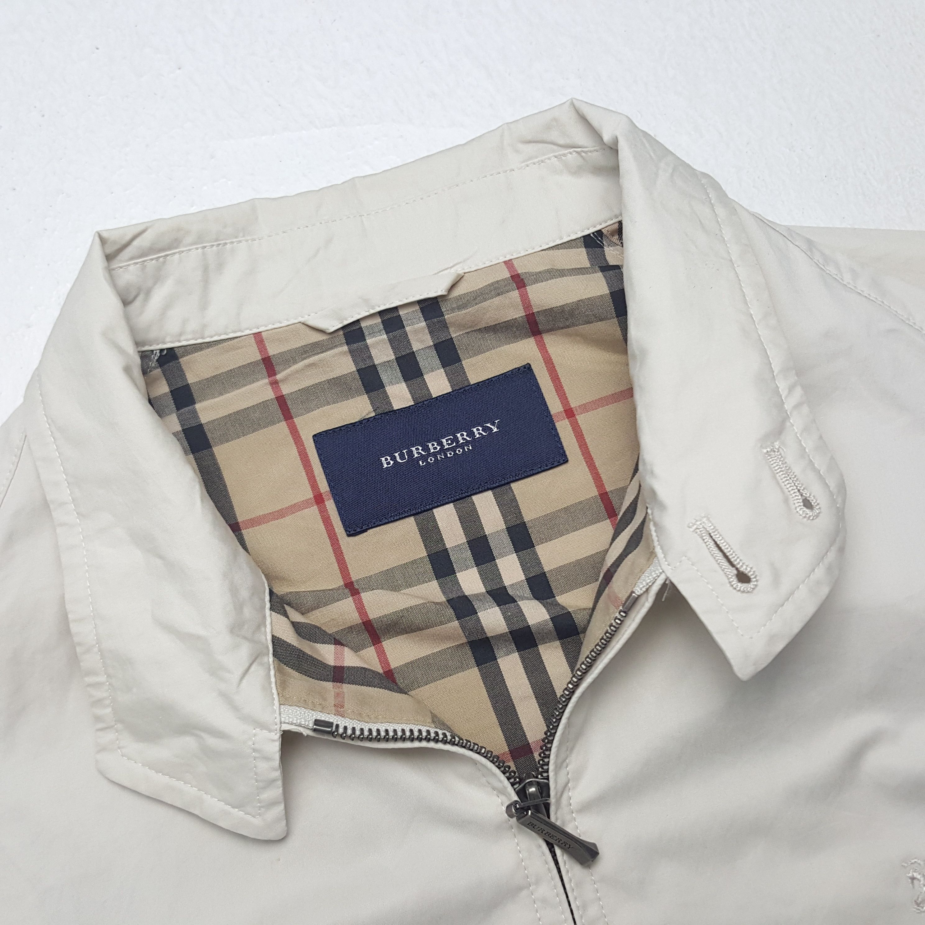 Burberry × Vintage Vintage Burberry London Nova Check Designer Jacket Size US L / EU 52-54 / 3 - 3 Thumbnail