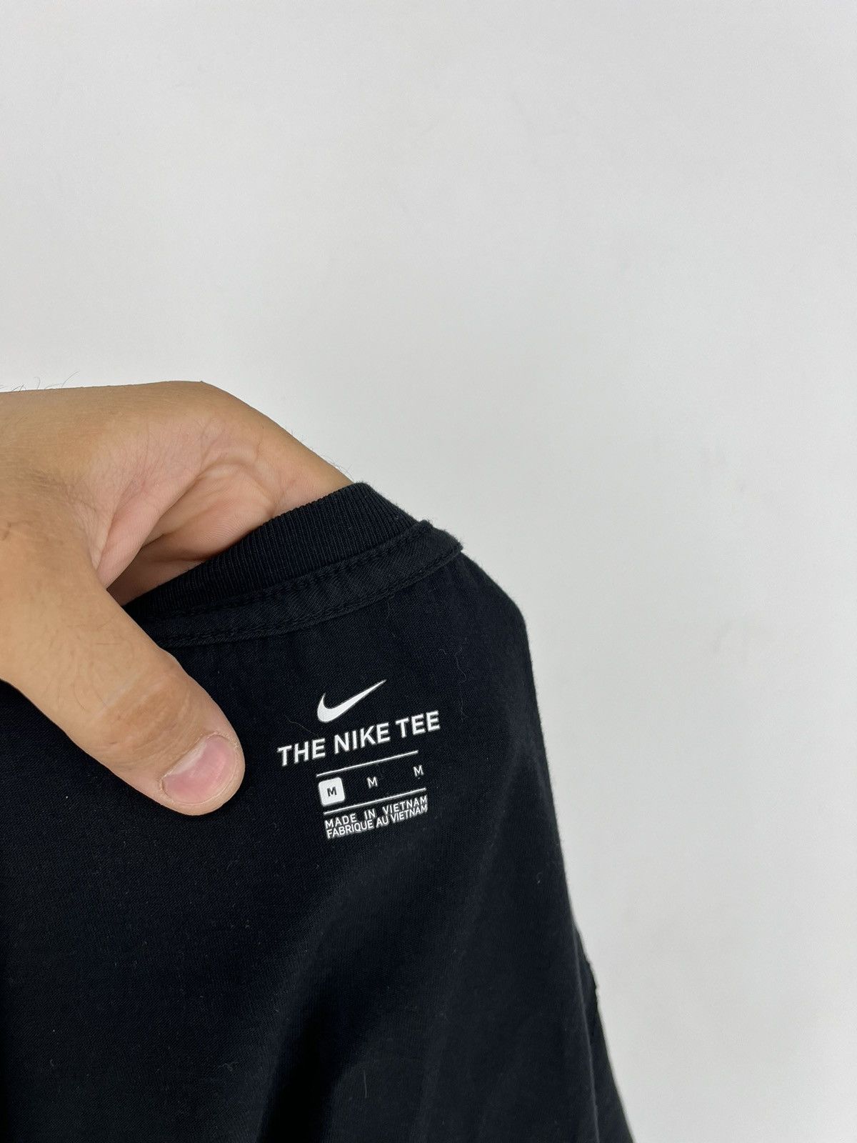 Nike Vintage Y2K Nike "Mom" Center Swoosh Logo T-Shirt Size M / US 6-8 / IT 42-44 - 7 Thumbnail