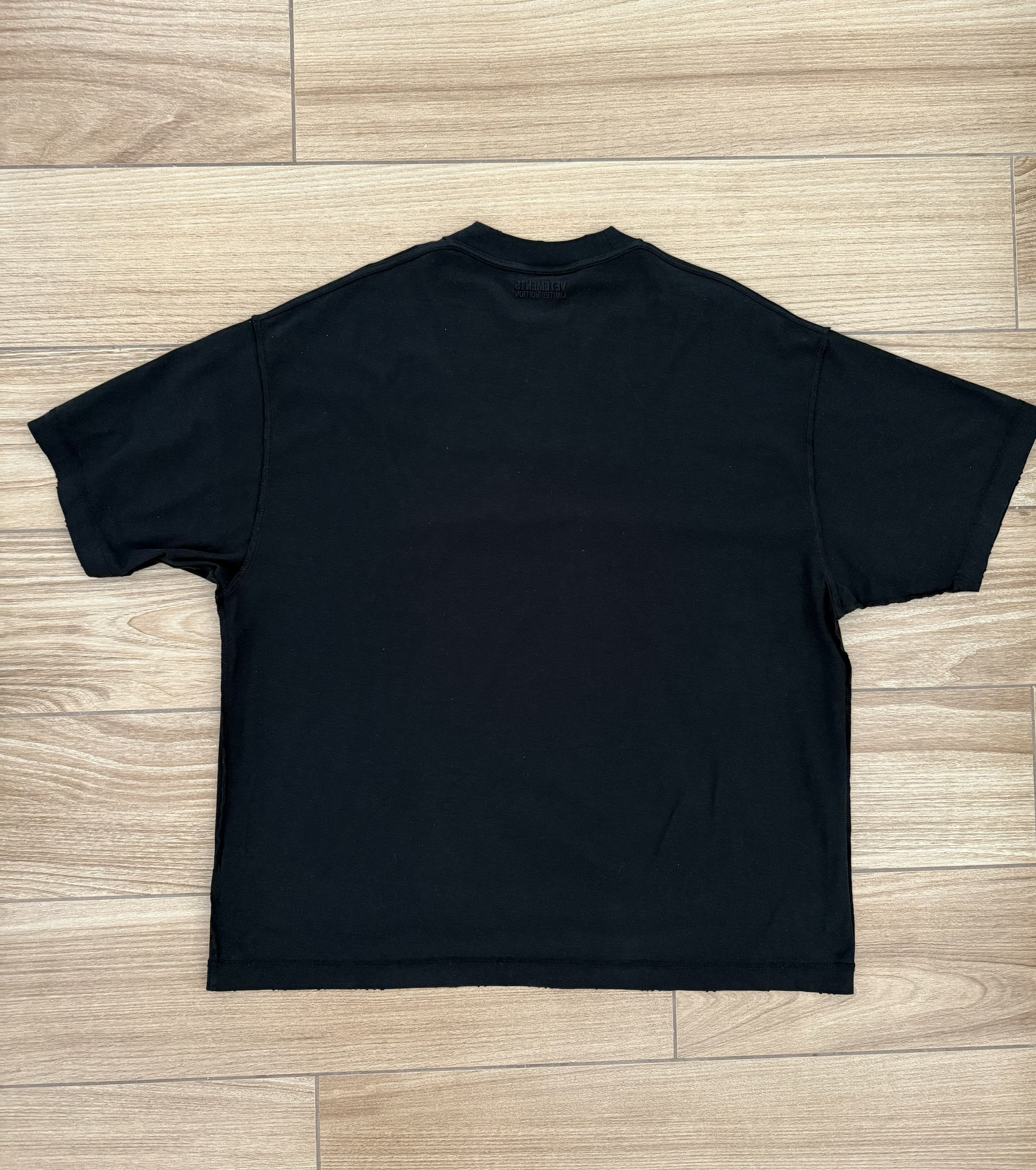 Vetements VETEMENTS Destroyed Jerk International Tee Size US S / EU 44-46 / 1 - 11 Thumbnail