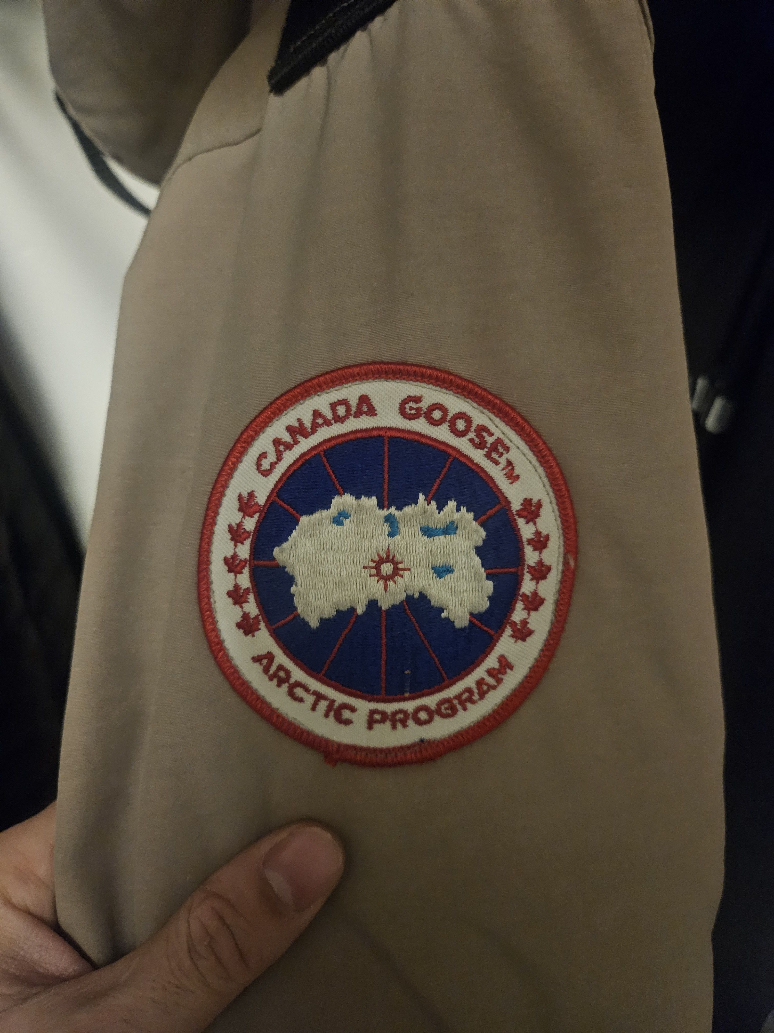 Canada Goose Vintage Canada Goose Resolute Parka - Right arm Patch (S) Size US L / EU 52-54 / 3 - 9 Thumbnail
