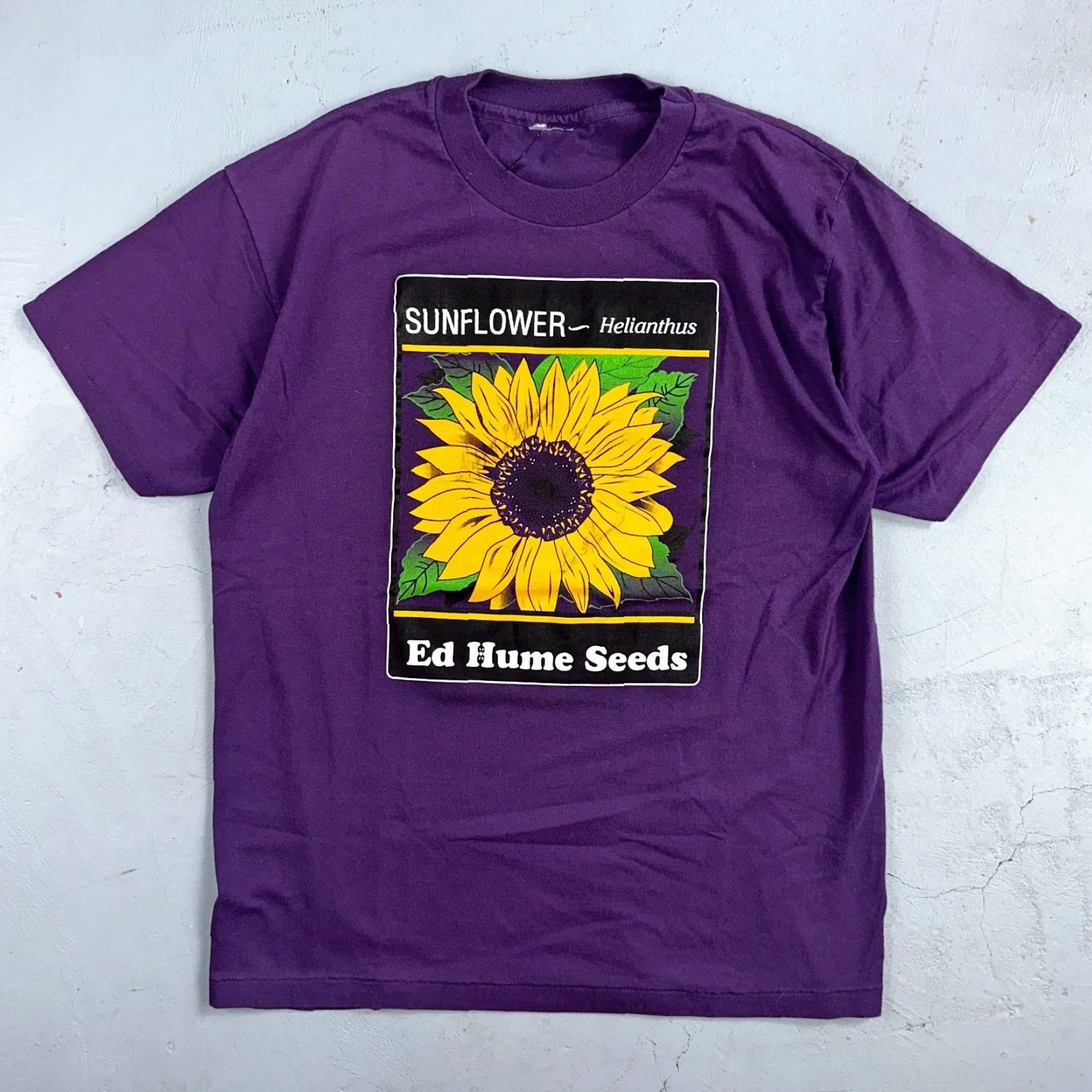 Sunflower VINTAGE Sunflower Ed Hume Seeds VTG T Shirt Helianthus Art Purple Single Stitch 90s Mens M Crew Neck Short Sleeve Graphic Print Vintage Theme 90s Size US M / EU 48-50 / 2 - 2 Thumbnail