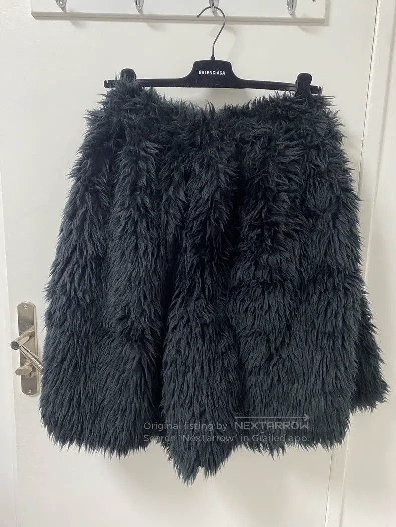 Comme des Garcons Comme Des Garcons size M Furry Oversized Shorts Size 24" / US 00 / IT 34 - 1 Thumbnail