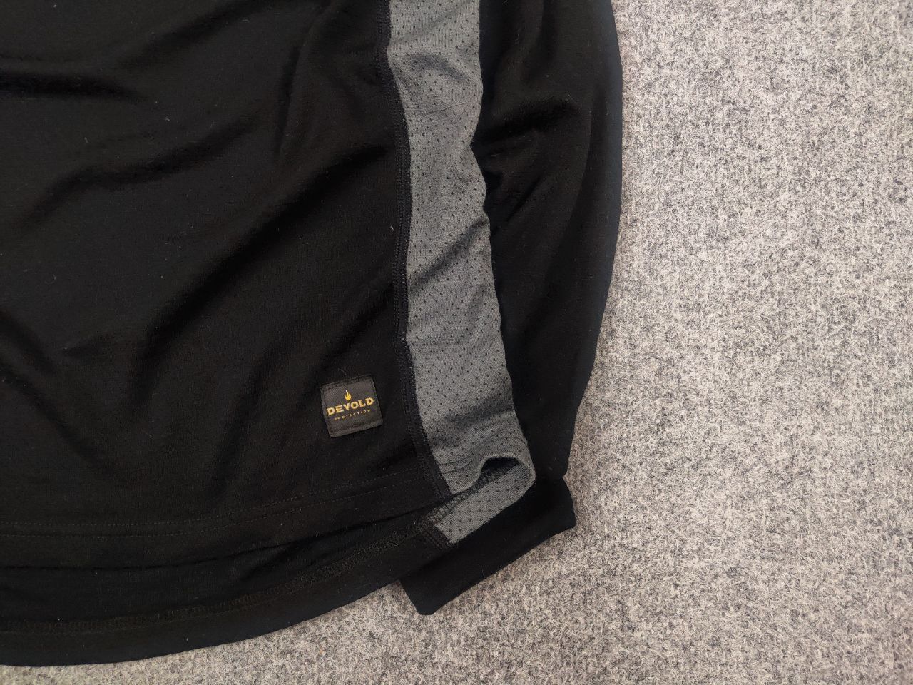 Other Devold Base spirit Shirt Merino Wool Outdoor Hiking Thermal Size US M / EU 48-50 / 2 - 6 Thumbnail