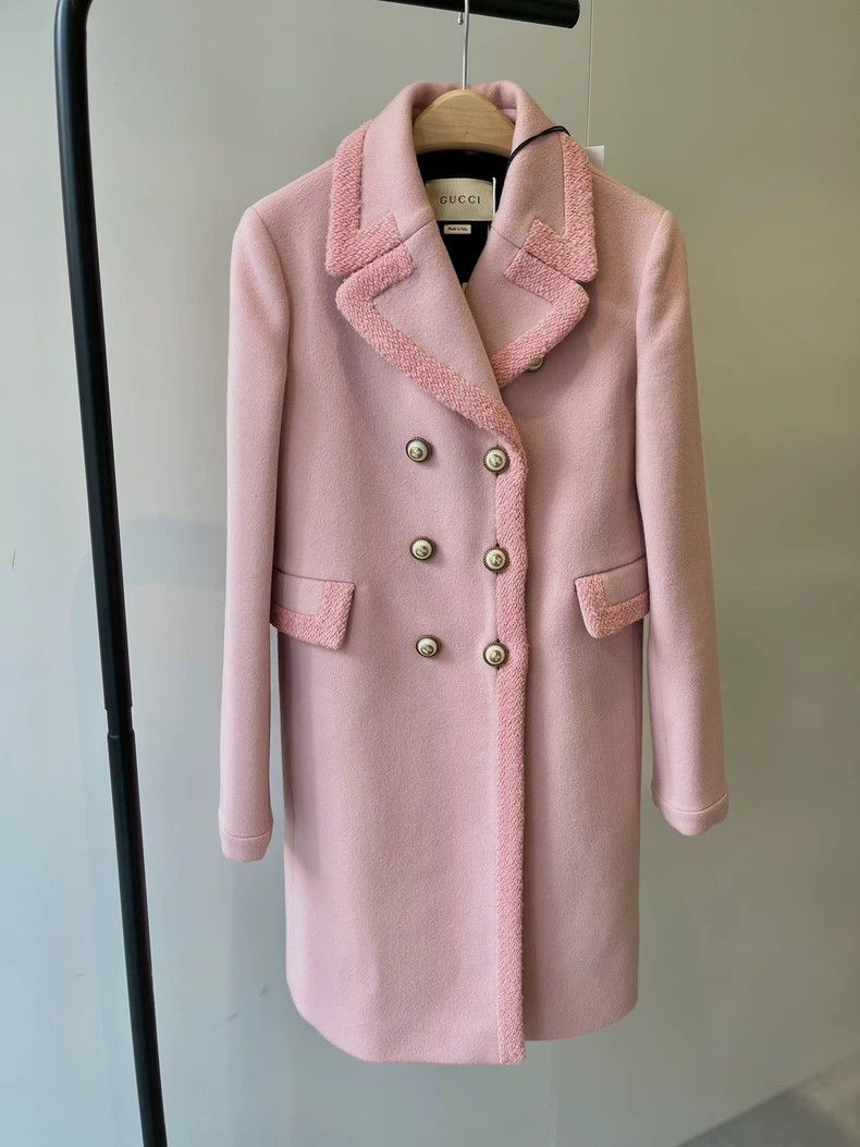 Gucci GucciPink pearl button shoulder coat 2503-Nextarrow Size XXS / US 00 / IT 34 - 1 Thumbnail