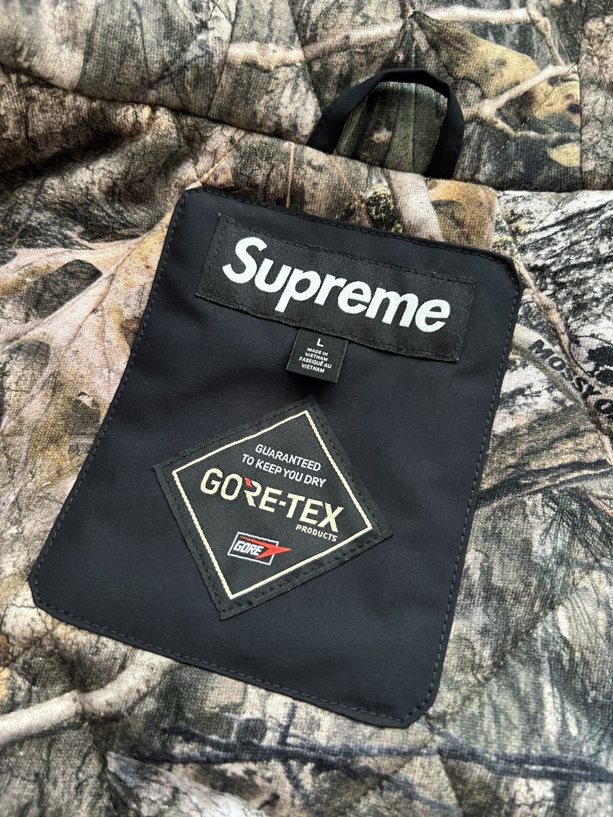 Supreme Supreme x GORE TEX x Mossy Oak waterproof jacket black large Size US L / EU 52-54 / 3 - 3 Thumbnail