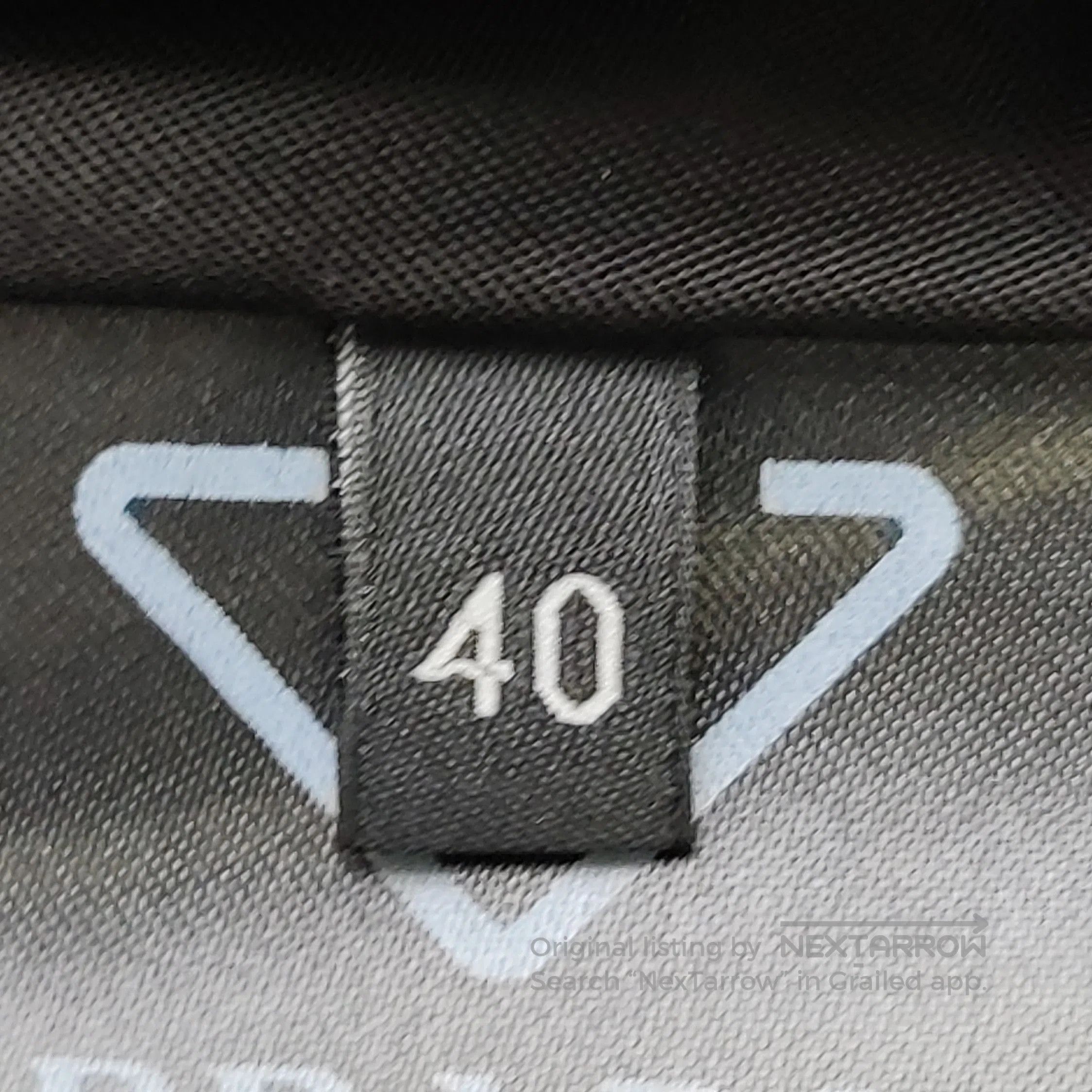 Prada Prada Black Triangle Logo Skirt Size 4. Size US 40 / EU 56 - 5 Thumbnail