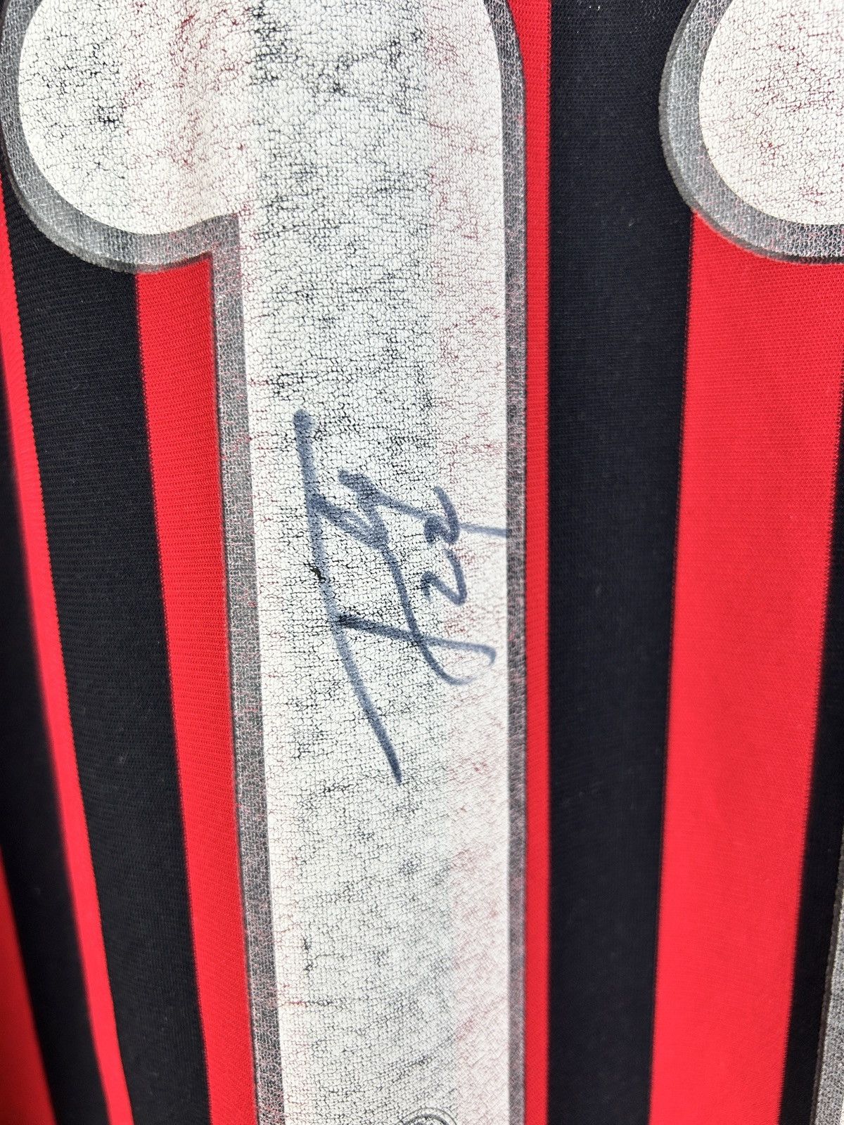 Adidas Adidas AC Milan 2011/12 #11 Zlatan Ibrahimovic Signed Jersey Size US M / EU 48-50 / 2 - 3 Thumbnail