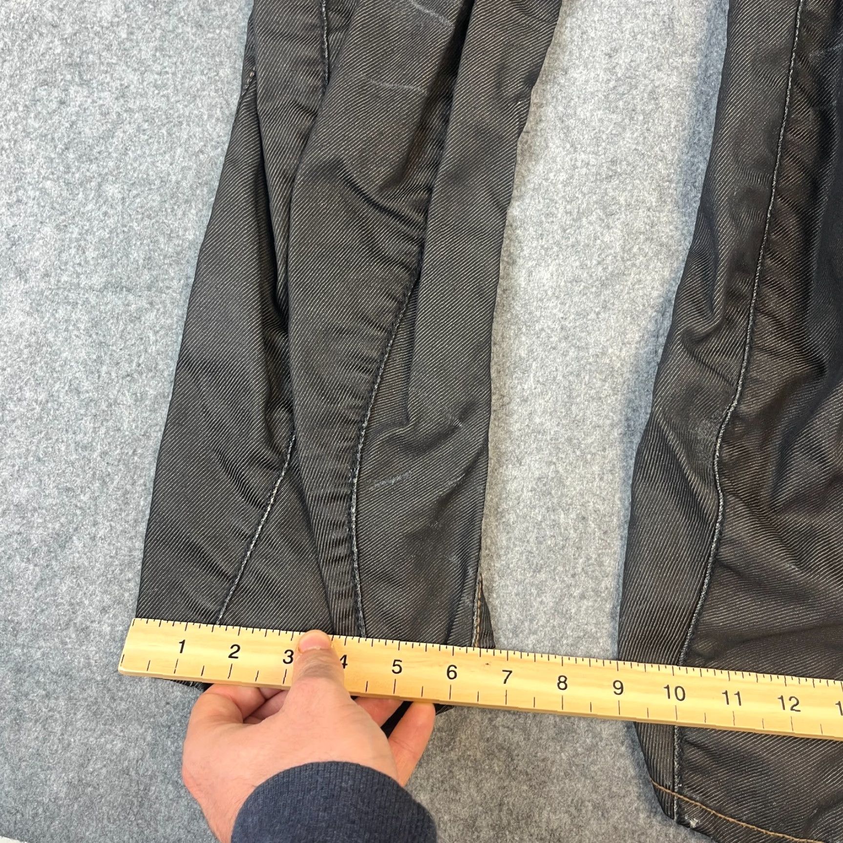 Vintage Vintage Mens Jeans Twisted Arc Fit 30 32 Dark Grey Cinch Buckle Back Y2K Panel Jeans Mens Regular 30 Dark Grey Cotton Denim 5-Pocket Size US 30 / EU 46 - 4 Thumbnail