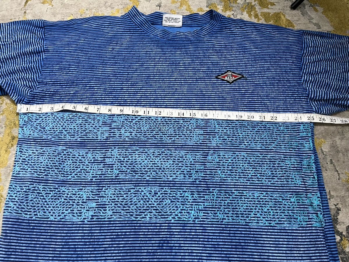 Vintage VINTAGE 90s Bear Surfing Tribal Tshirt Size US L / EU 52-54 / 3 - 9 Thumbnail