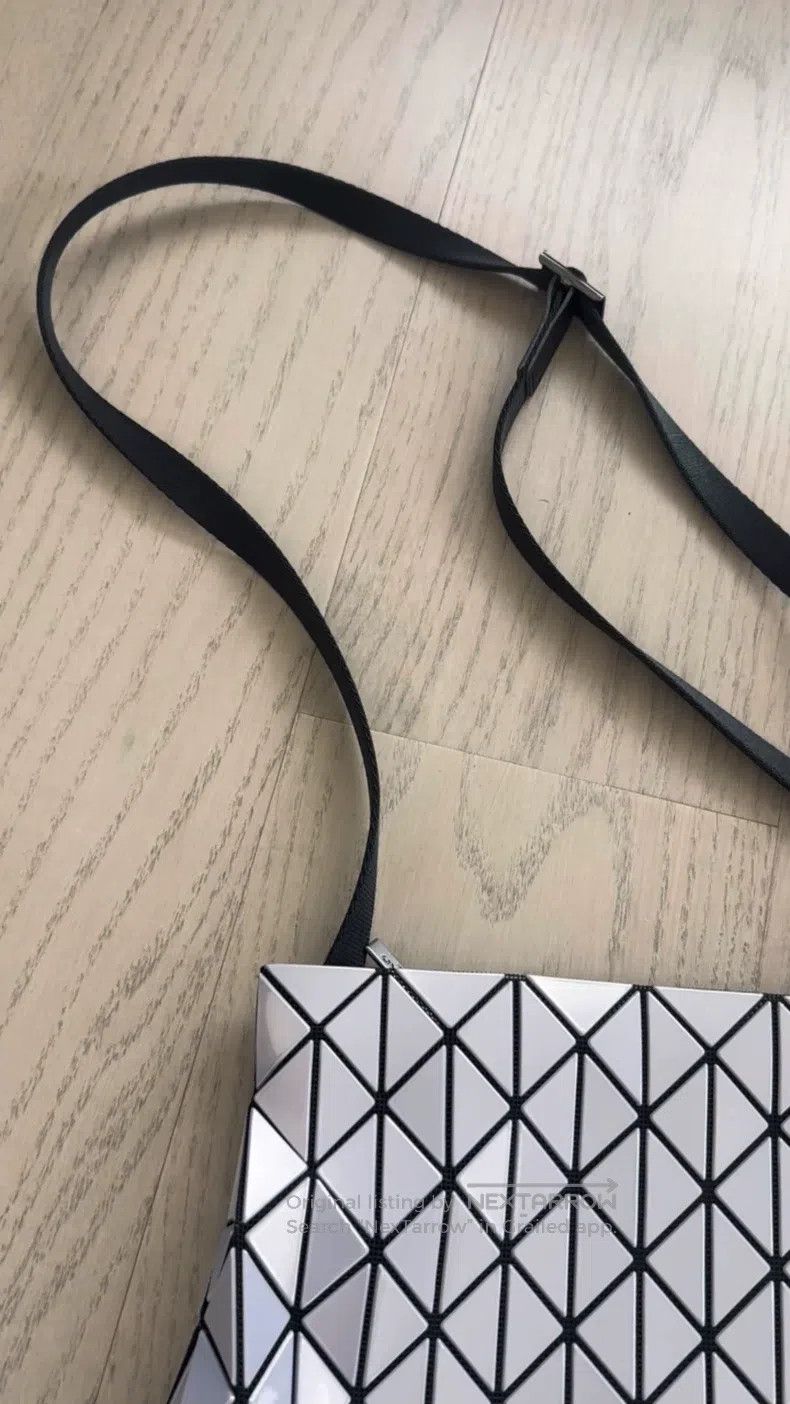 Issey Miyake Issey Miyake Light Purple Honeycomb Crossbody Bag Size ONE SIZE - 1 Thumbnail