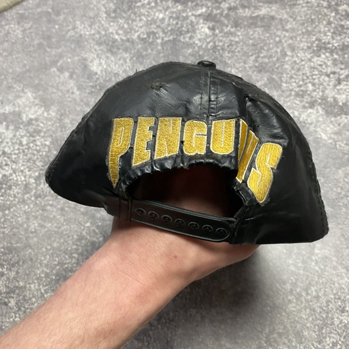 NHL × Sports Specialties × Vintage VTG 90’s Pittsburgh Penguins NHL Specialties leather Cap Size ONE SIZE - 5 Thumbnail