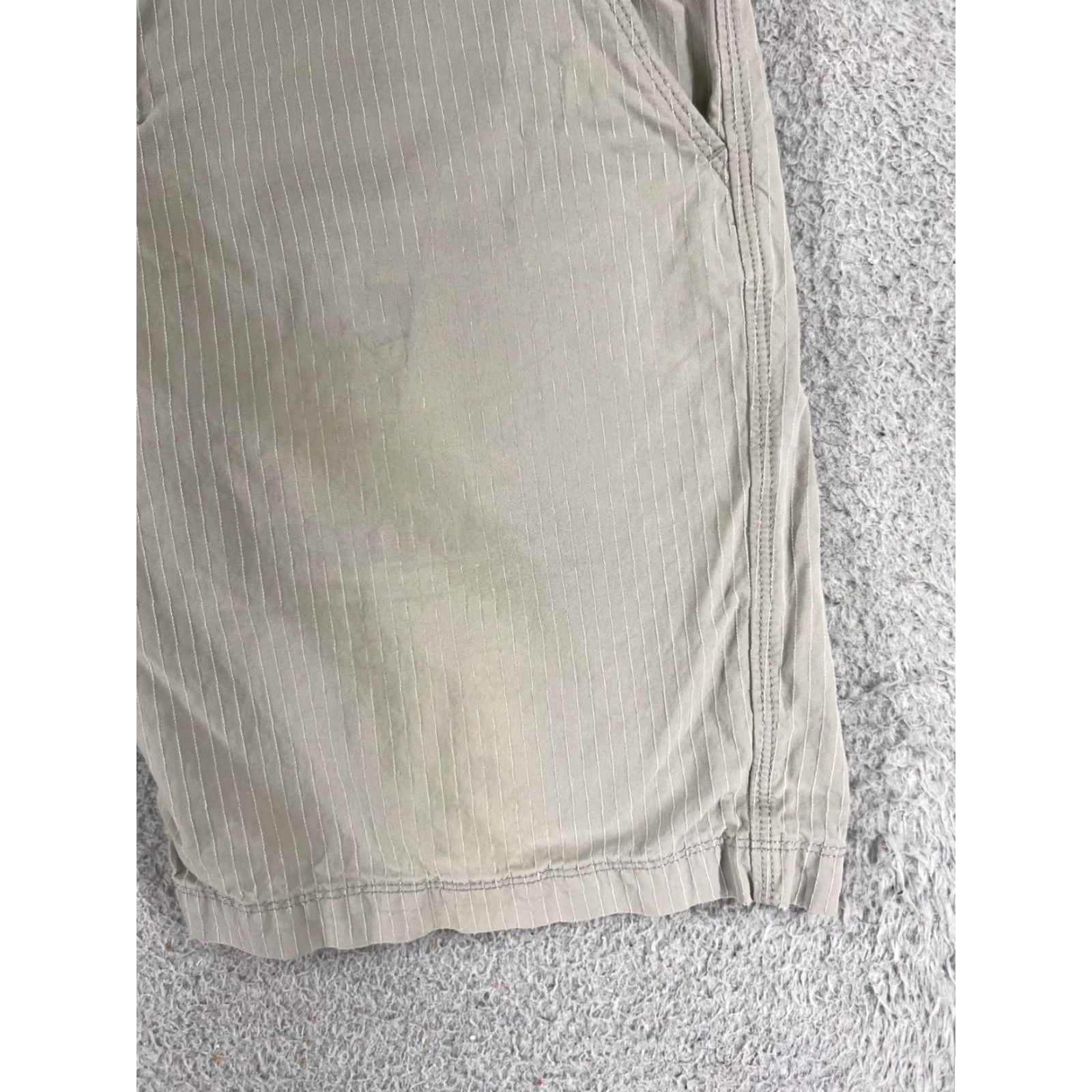 The North Face The North Face Shorts Womens 10 Gray Stripe 100% Cotton Golf Hiking Size 32" / US 10 / IT 46 - 2 Thumbnail