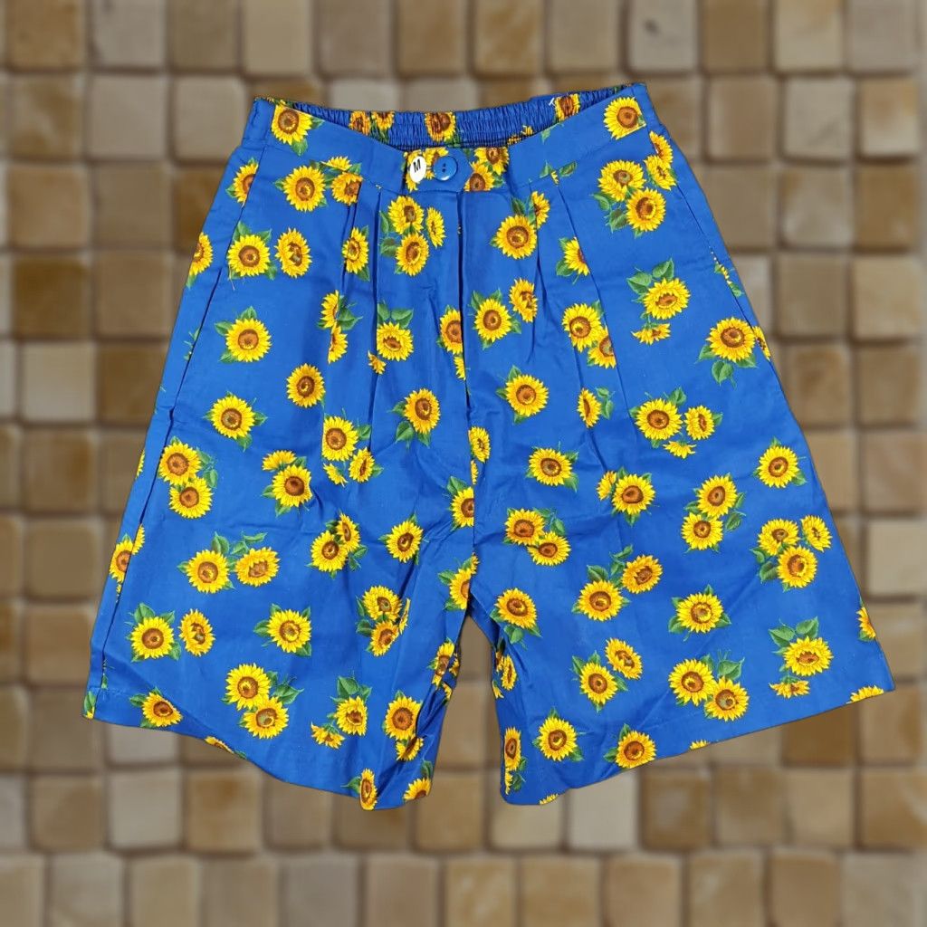 Sunflower VINTAGE Infinity Chic Women’s Relaxed Fit Cotton Lounge Shorts 80s Sunflower Flower Print Fall Summer Y2K Purple Size 32" / US 10 / IT 46 - 1 Thumbnail