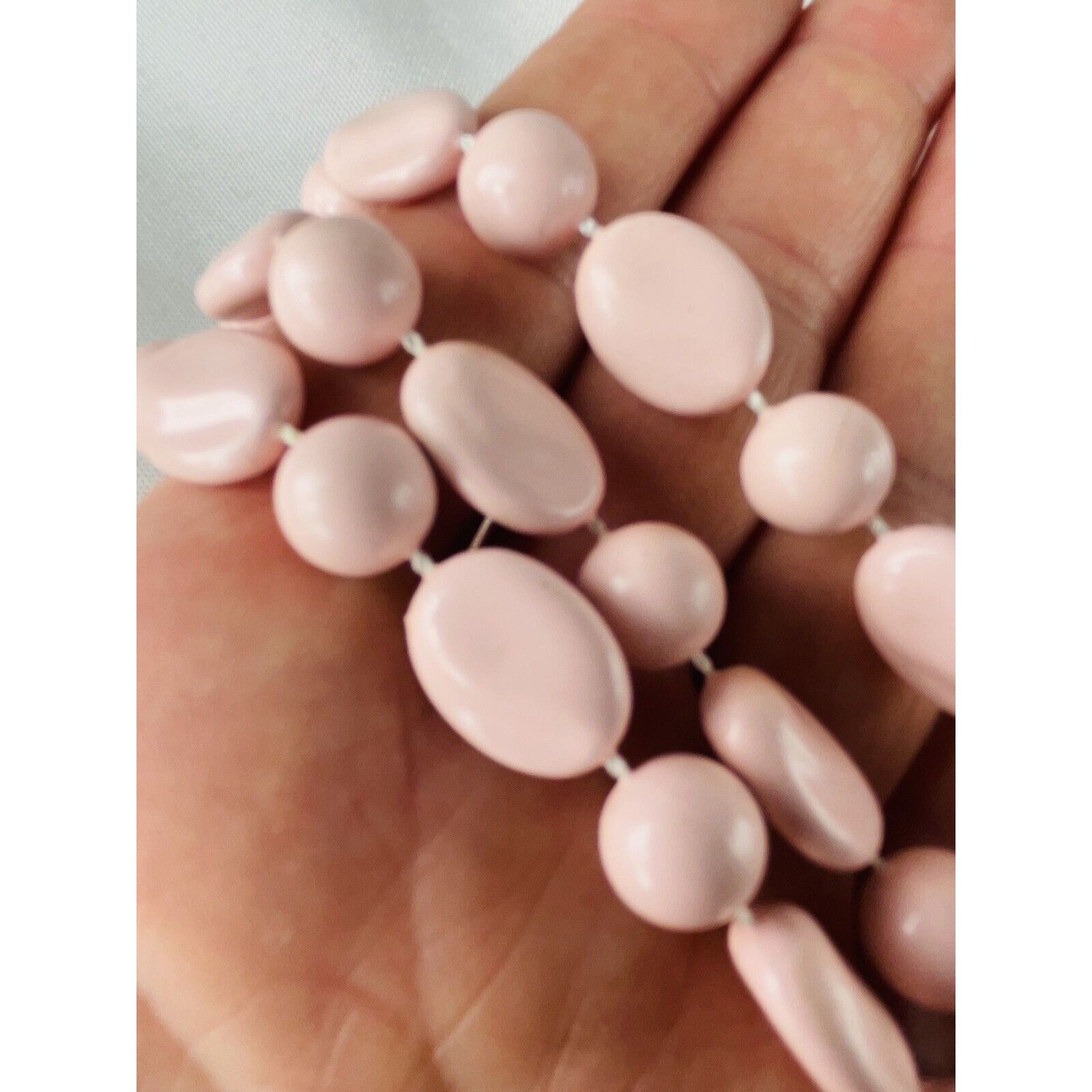 Vintage Pale Pink Rotating Sphere And Oval On White String Necklace Size ONE SIZE - 9 Thumbnail