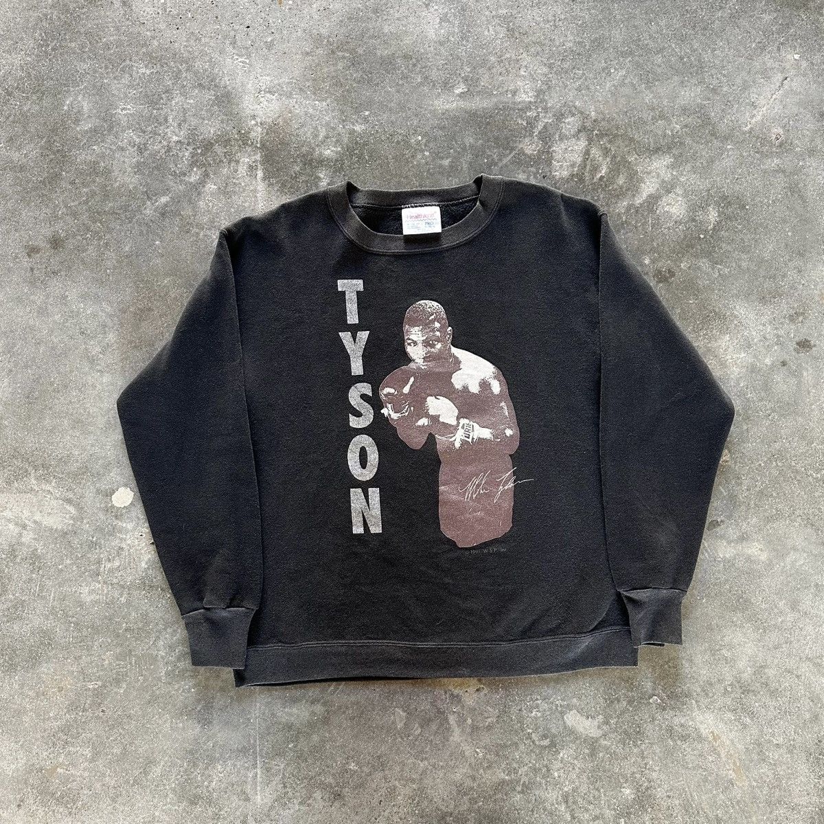 Vintage 90’s MIKE TYSON Holyfield Crewneck Sweatshirt Size US M / EU 48-50 / 2 - 4 Thumbnail