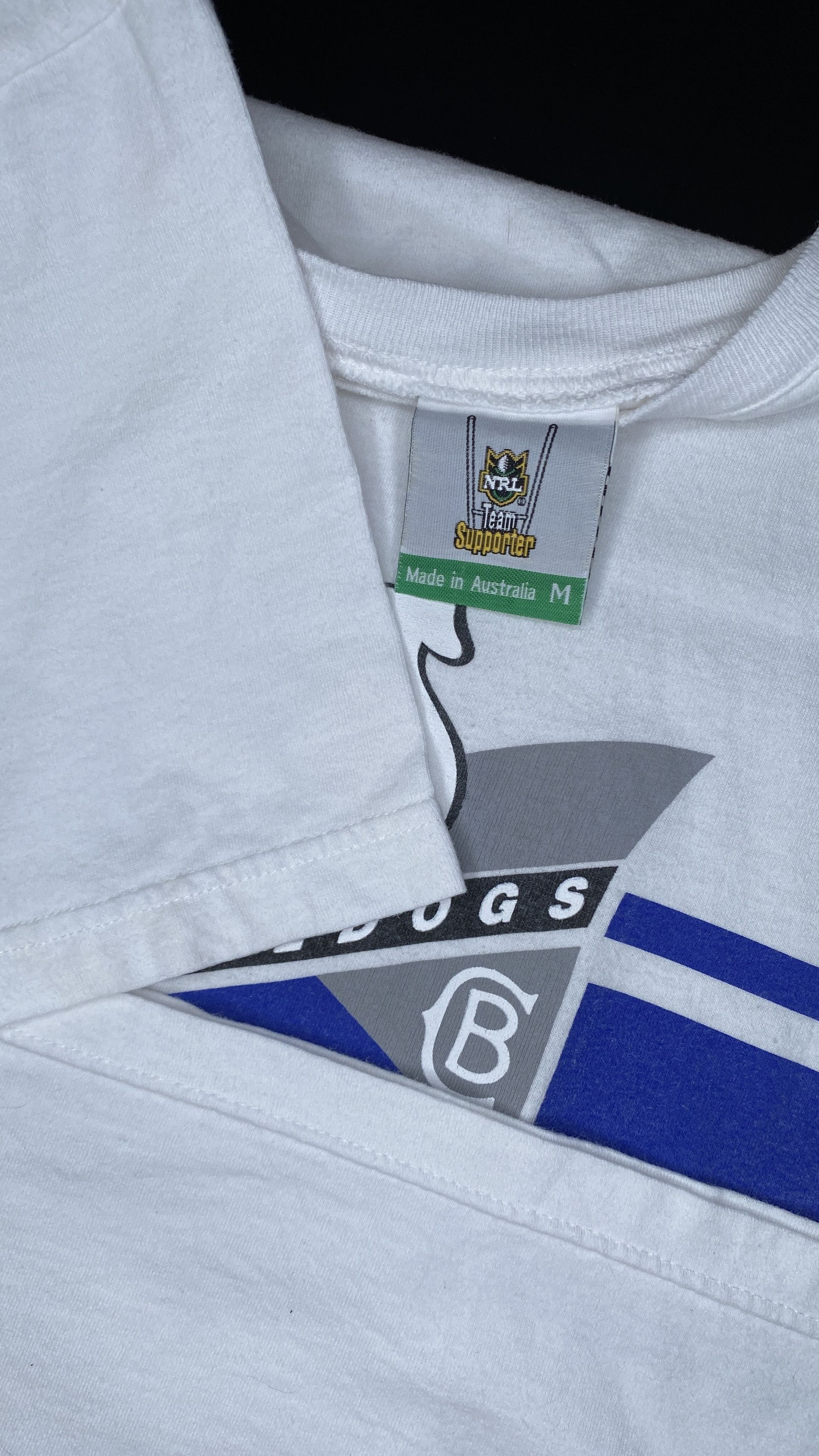 Vintage Vintage 2004 Canterbury Bulldogs 70 Years Anniversary Tee Size US M / EU 48-50 / 2 - 4 Thumbnail