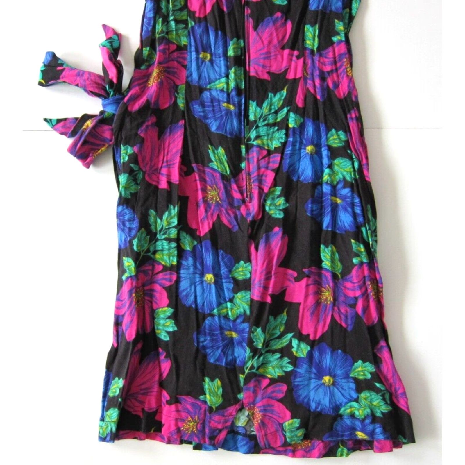 Pinko VINTAGE Per Se 100% Rayon Pink Black Green Floral Wrap Tank Sun Dress Medium Size M / US 6-8 / IT 42-44 - 7 Thumbnail