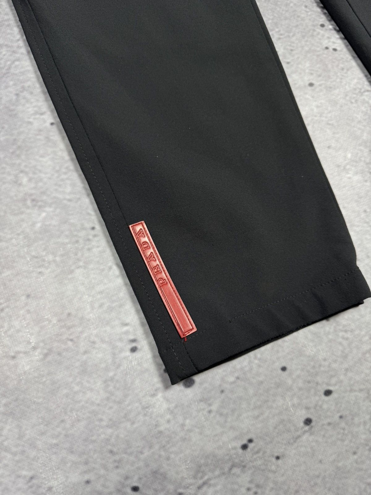 Prada Prada Red Tab Nylon Pants Size 40 Size 27" / US 4 / IT 40 - 2 Thumbnail