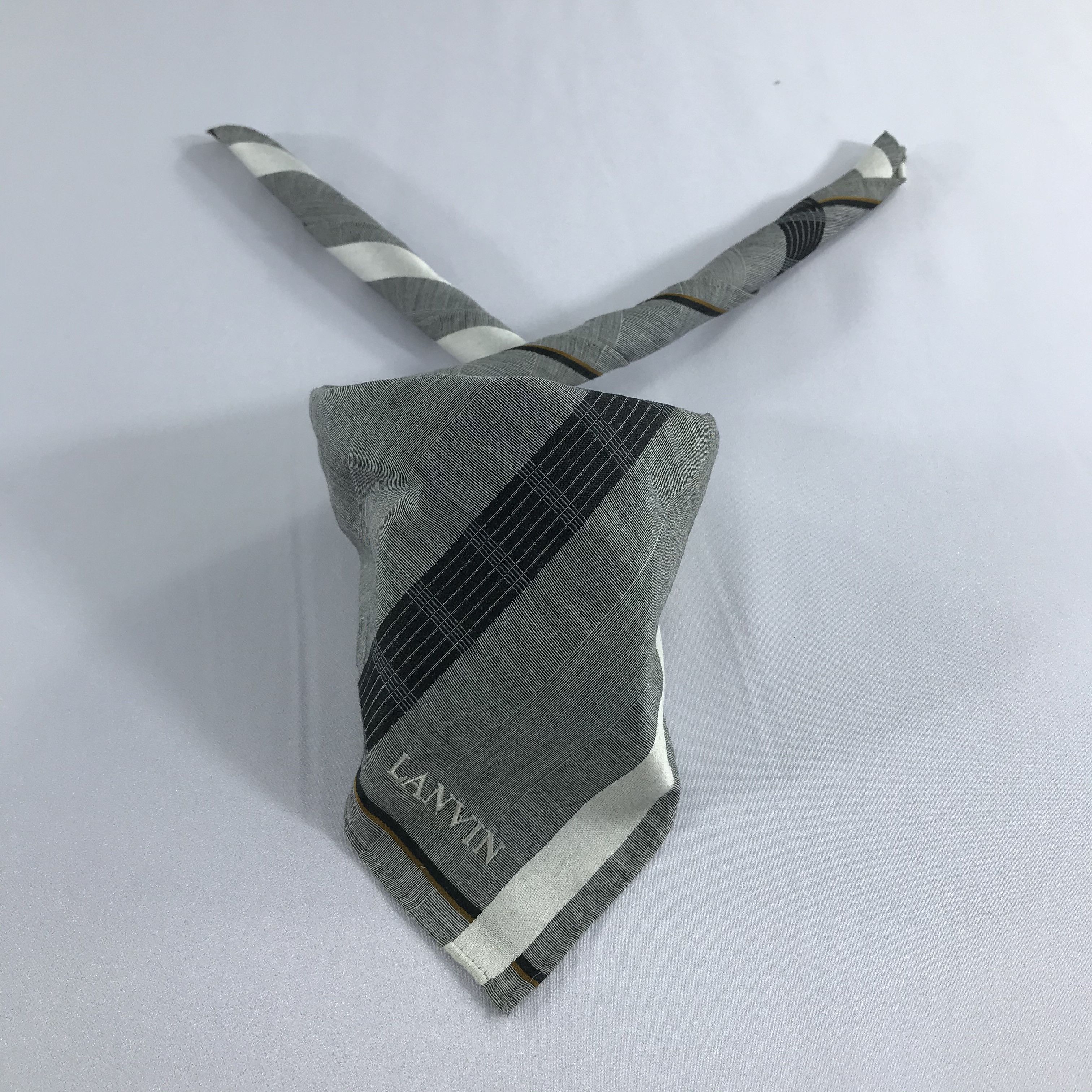 Lanvin Lanvin Handkerchief Neckerchief Bandana H1056 Size ONE SIZE - 1 Thumbnail