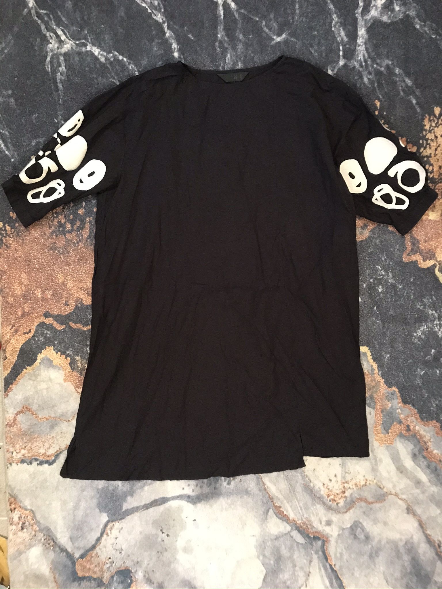 image of Moyuru Blouse in Black, Women's (Size Medium)