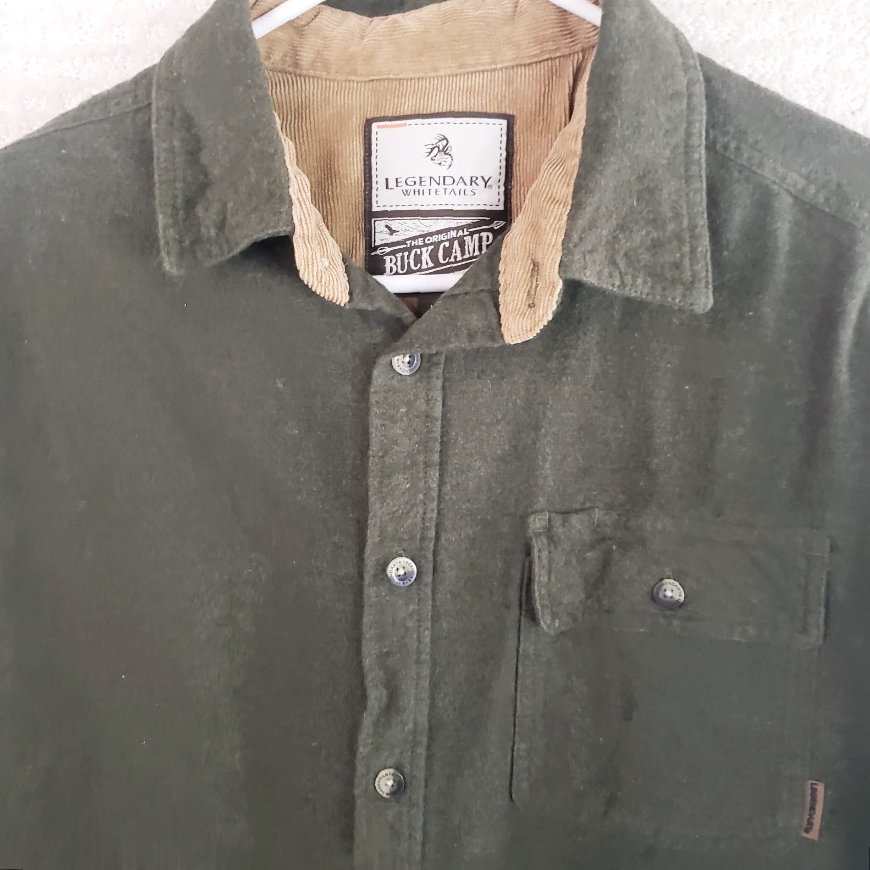 Vintage VINTAGE Buck Camp Chamois Button-Up Army Green Shirt Mens M Legendary Whitetails Buck Camp Flannels Button-Up Shirt M Green Mens Size US M / EU 48-50 / 2 - 3 Thumbnail