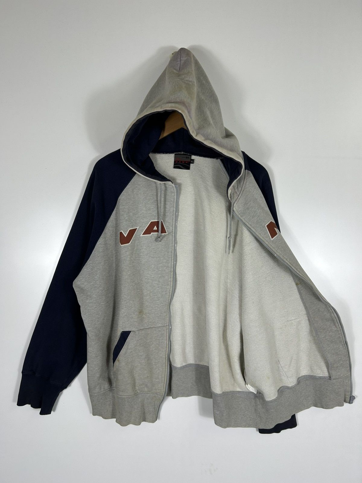 Vans ⚡️Vintage VANS Skateboard Hooded Sweater - XL Size US XL / EU 56 / 4 - 9 Thumbnail