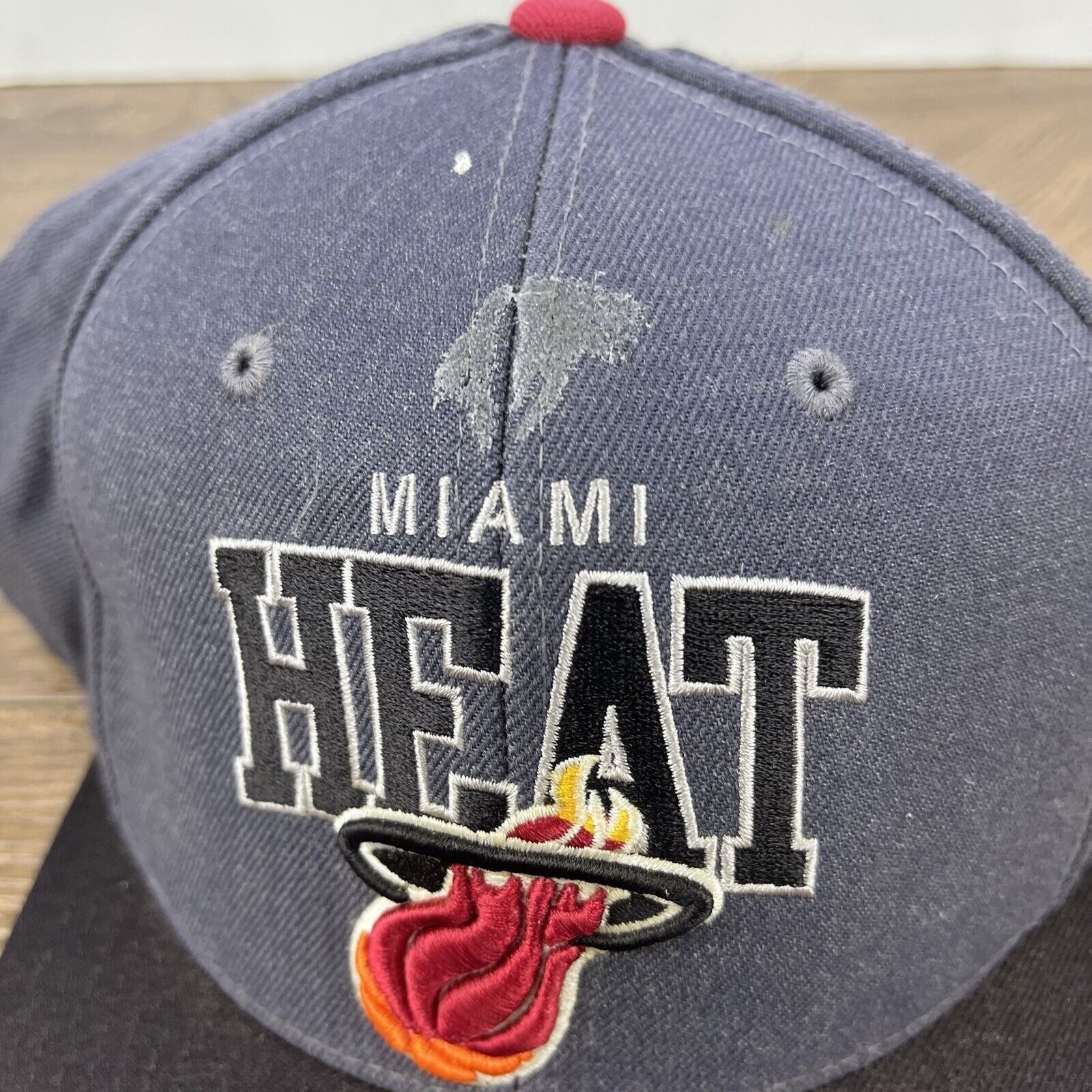 Mitchell & Ness Miami Heat Snapback Hat Mitchell & Ness Gray Cap Adjustable Size ONE SIZE - 8 Thumbnail
