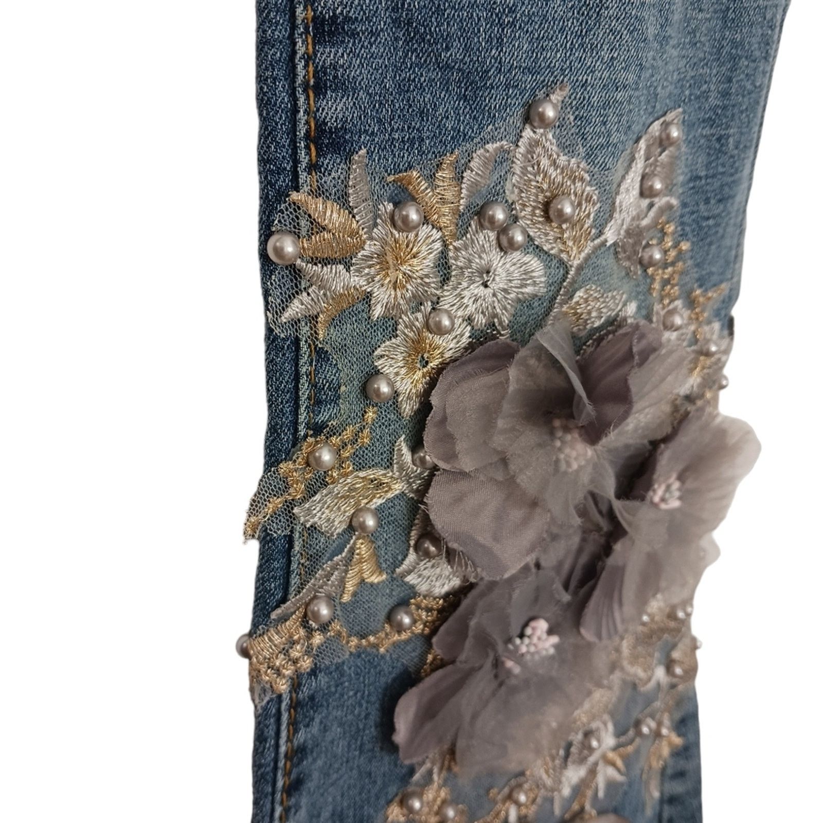 Vintage Jeweled Jeans Sz 28 Blue BEADED FLORAL PEARLS Boho Cottage Size 28" / US 6 / IT 42 - 10 Thumbnail