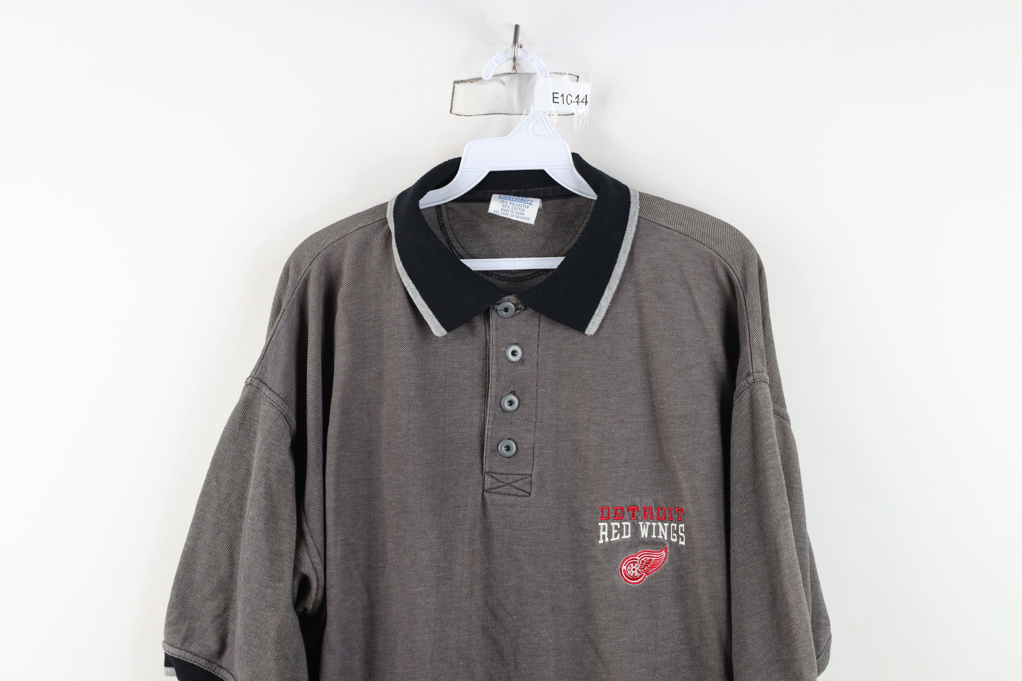 Vintage Vintage 90s Spell Detroit Red Wings Hockey Knit Polo Shirt Size US XL / EU 56 / 4 - 2 Thumbnail
