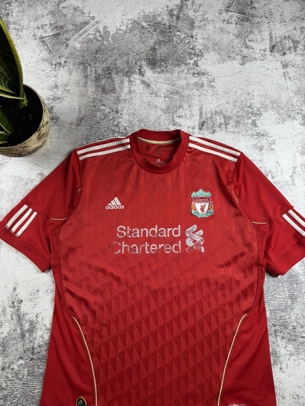 Adidas LIVERPOOL VINTAGE Red 2020/2012 Gerrard Adidas Soccer Football Shirt Jersey Kit Size US L / EU 52-54 / 3 - 6 Thumbnail