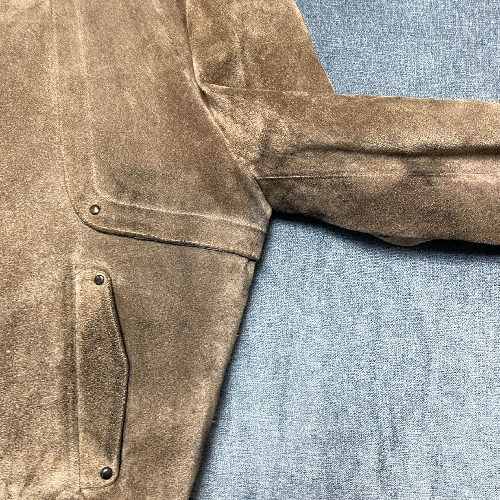Vintage VINTAGE Genuine Leather Jacket Mens 44 Beige Bomber Suede Quilt Lined Leather Jacket Mens Beige Bomber Suede Quilt Lined Vintage Size US S / EU 44-46 / 1 - 7 Thumbnail