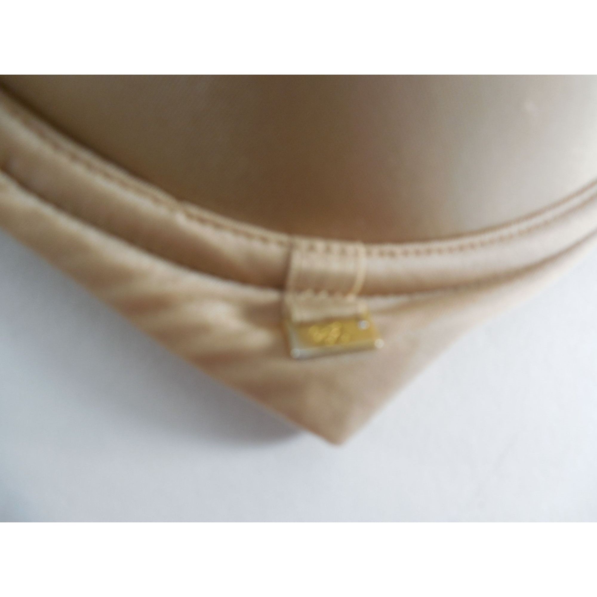 Victoria's Secret Victoria's Secret Bra Women Sz 34 DD Nude Intimates