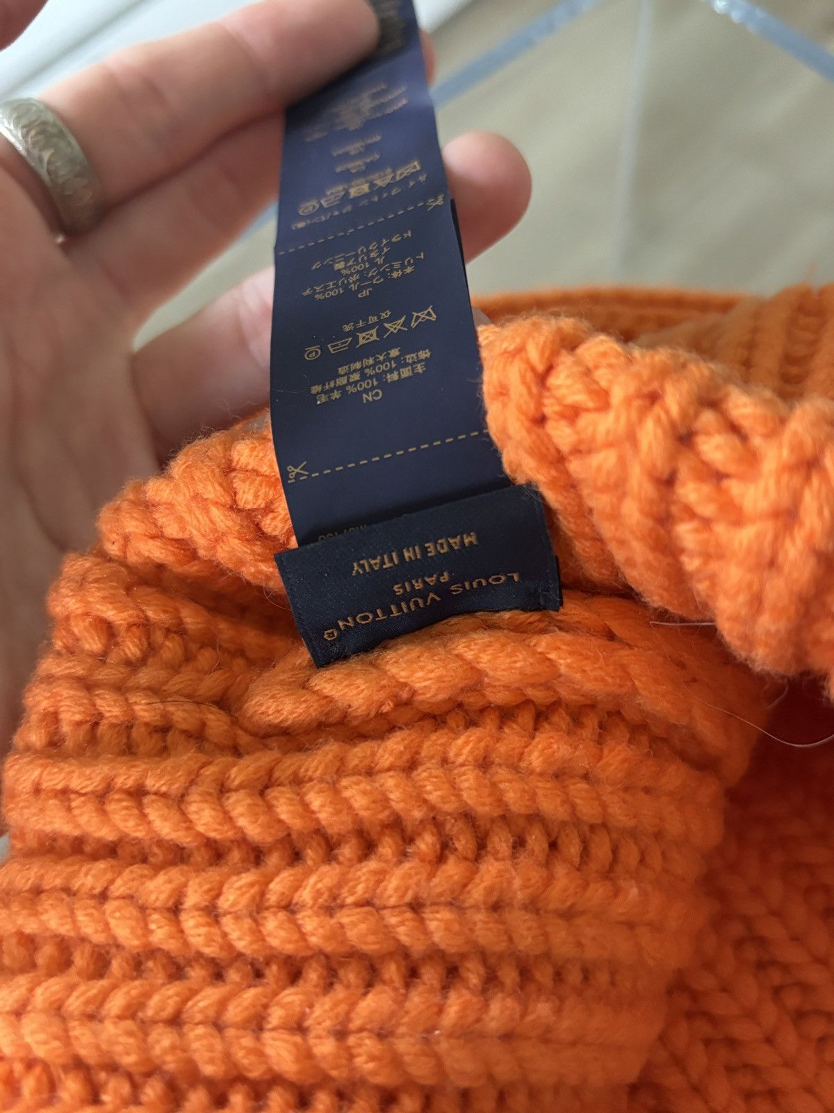 Louis Vuitton LV LOGO KNIT BEANIE ORANGE Size ONE SIZE - 7 Thumbnail