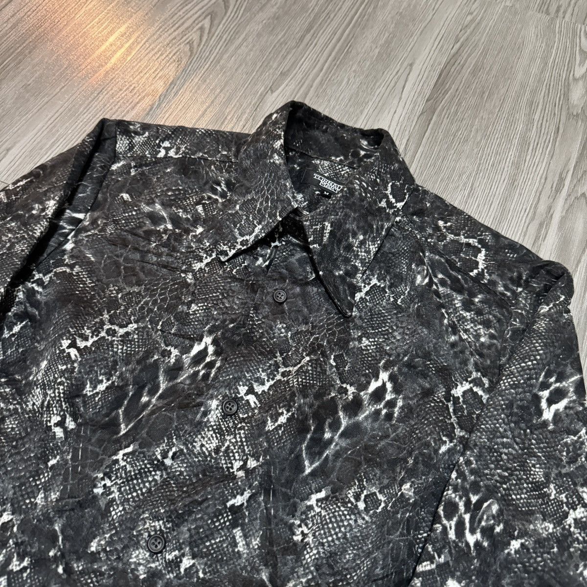 Tornado Mart Tornado Mart Snake Skin Buttons Up Size M / US 6-8 / IT 42-44 - 2 Thumbnail