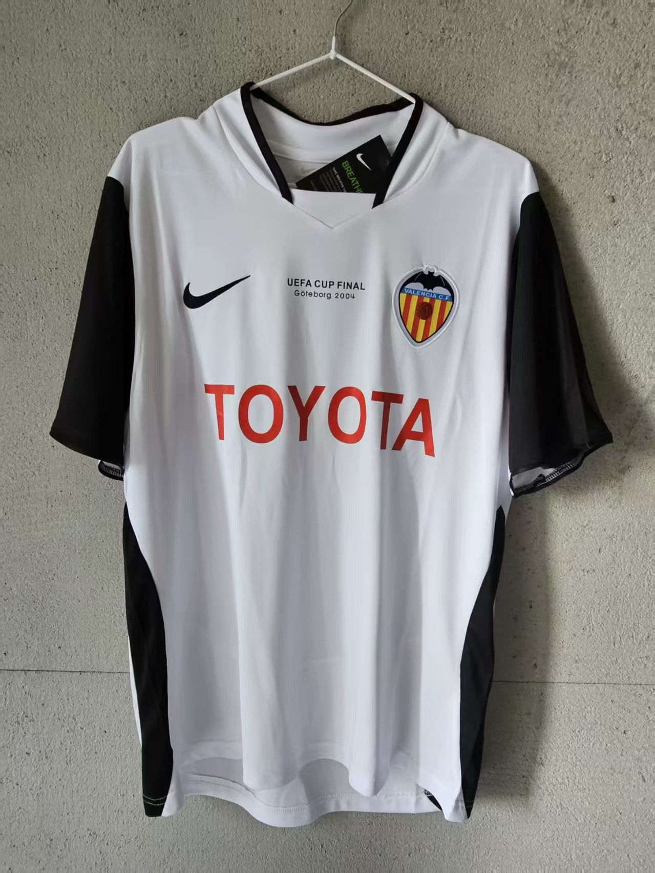 Other Valencia CF Jersey 2004 Size US XL / EU 56 / 4 - 1 Thumbnail