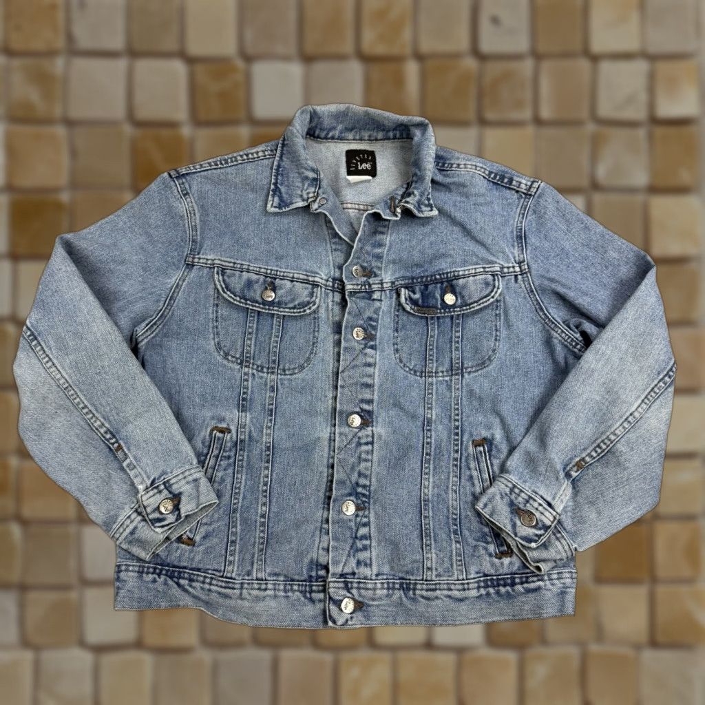 Lee VINTAGE Lee Riveted Medium Wash Blue Denim Trucker Jacket USA Made - Medium Jacket Mens Regular Blue Denimi? Size US M / EU 48-50 / 2 - 1 Thumbnail