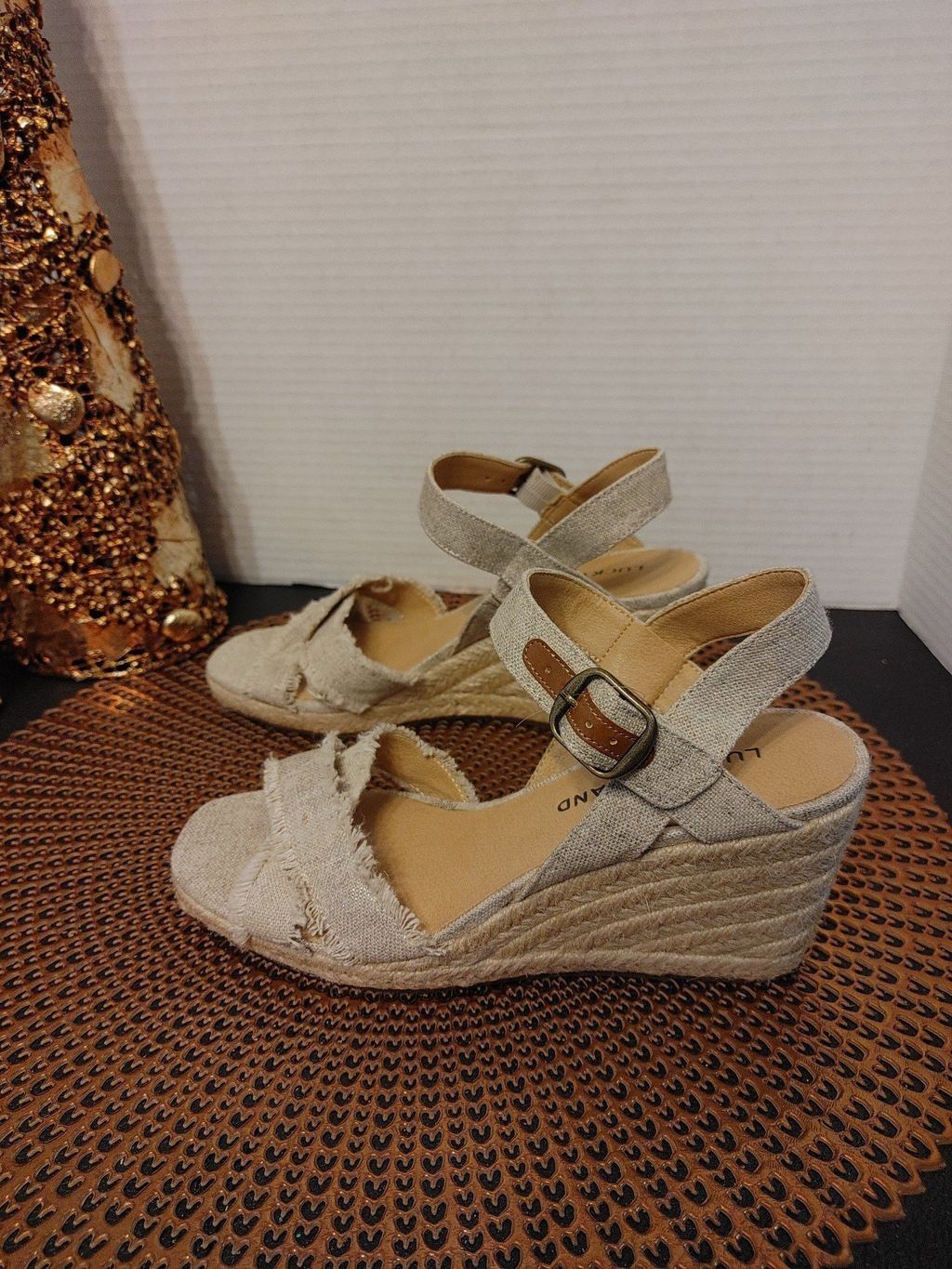 Lucky Brand Lucky Brand wedge sandal size 6m Size US 6 / IT 36 - 3 Thumbnail