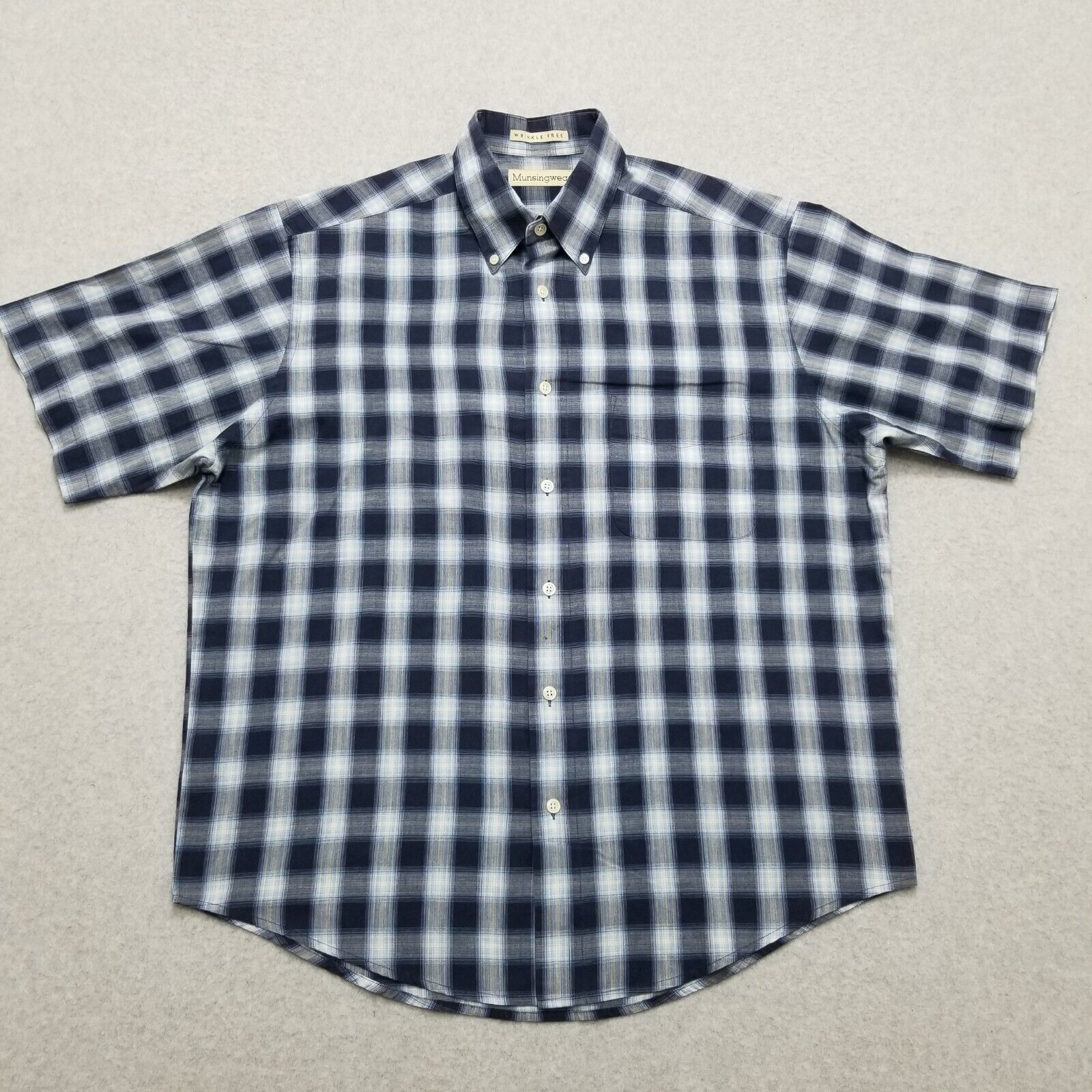 Other Munsingwear Shirt Mens Medium Plaid Button Up Short Sleeve Size US M / EU 48-50 / 2 - 1 Thumbnail
