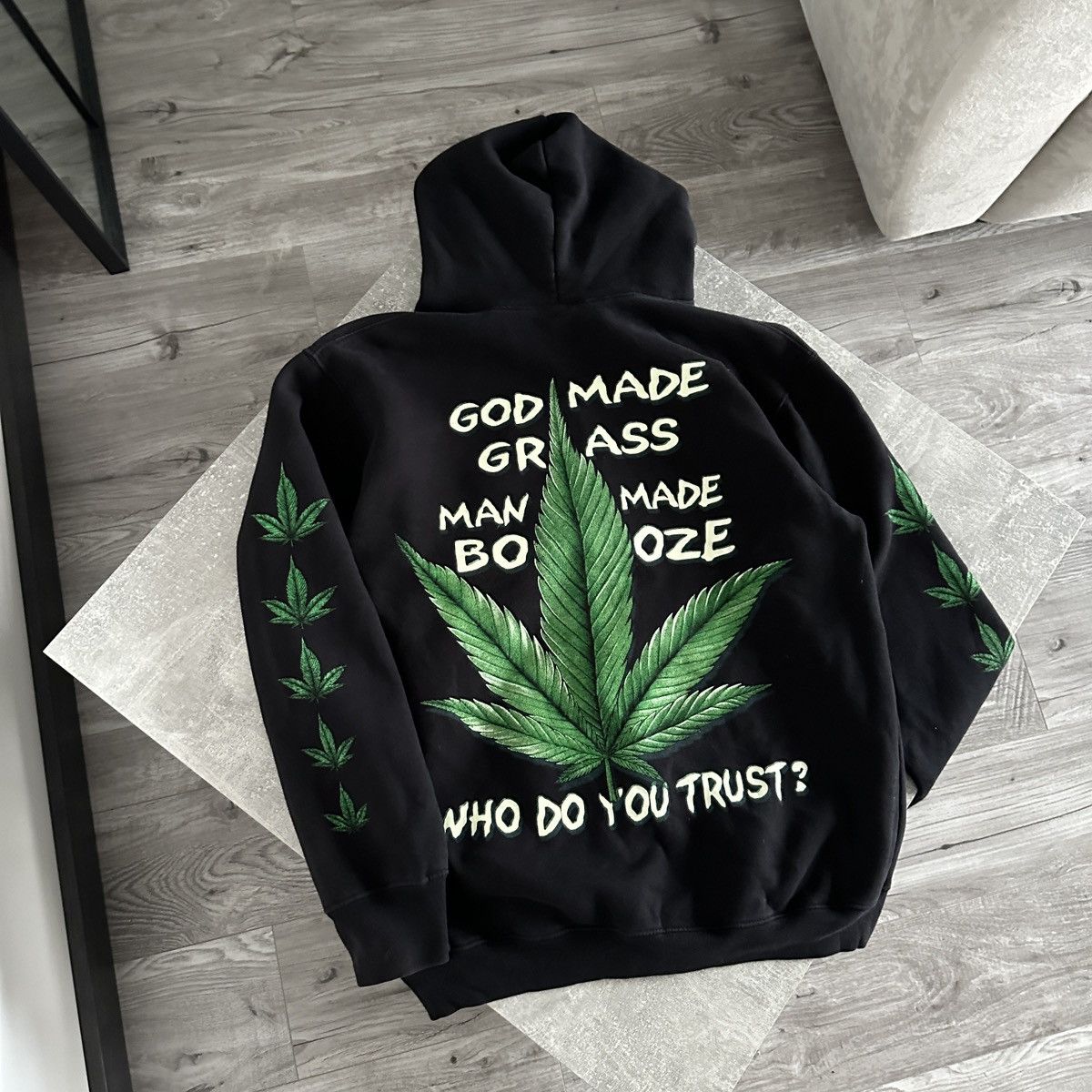 Vintage Vintage 90s Weed Who do you trust God Human grass hoodie y2k Size US L / EU 52-54 / 3 - 3 Thumbnail