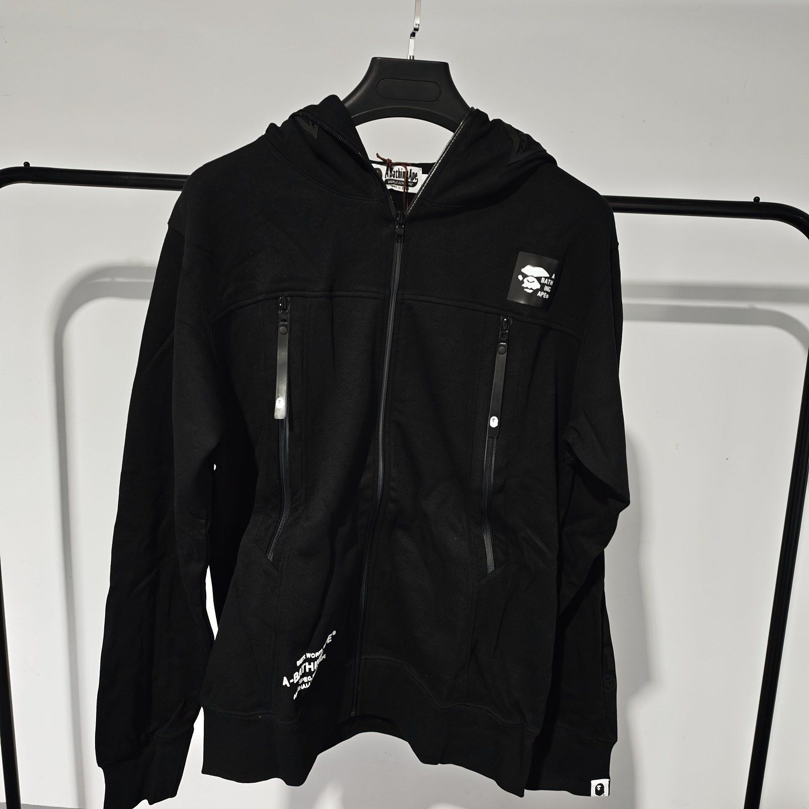 Bape A Bathing Ape Shark Hoodie Black Size XL Size US XL / EU 56 / 4 - 1 Thumbnail