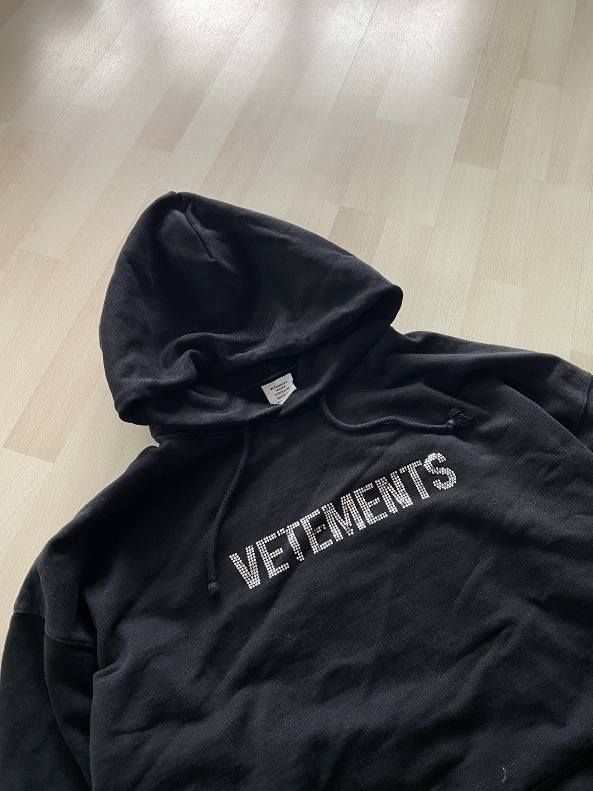 Vetements Vetements Rhinestones Logo Dense Hoodie Size US L / EU 52-54 / 3 - 2 Thumbnail