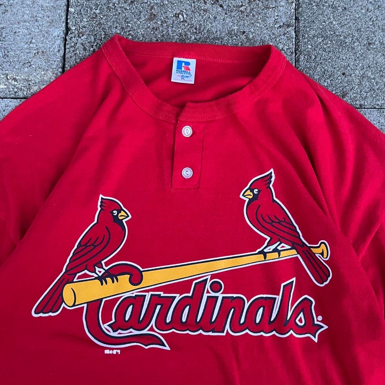 Russell Athletic Cardinals Russell Athletic Red Henley NFL Songbird Graphic Size US XL / EU 56 / 4 - 4 Thumbnail