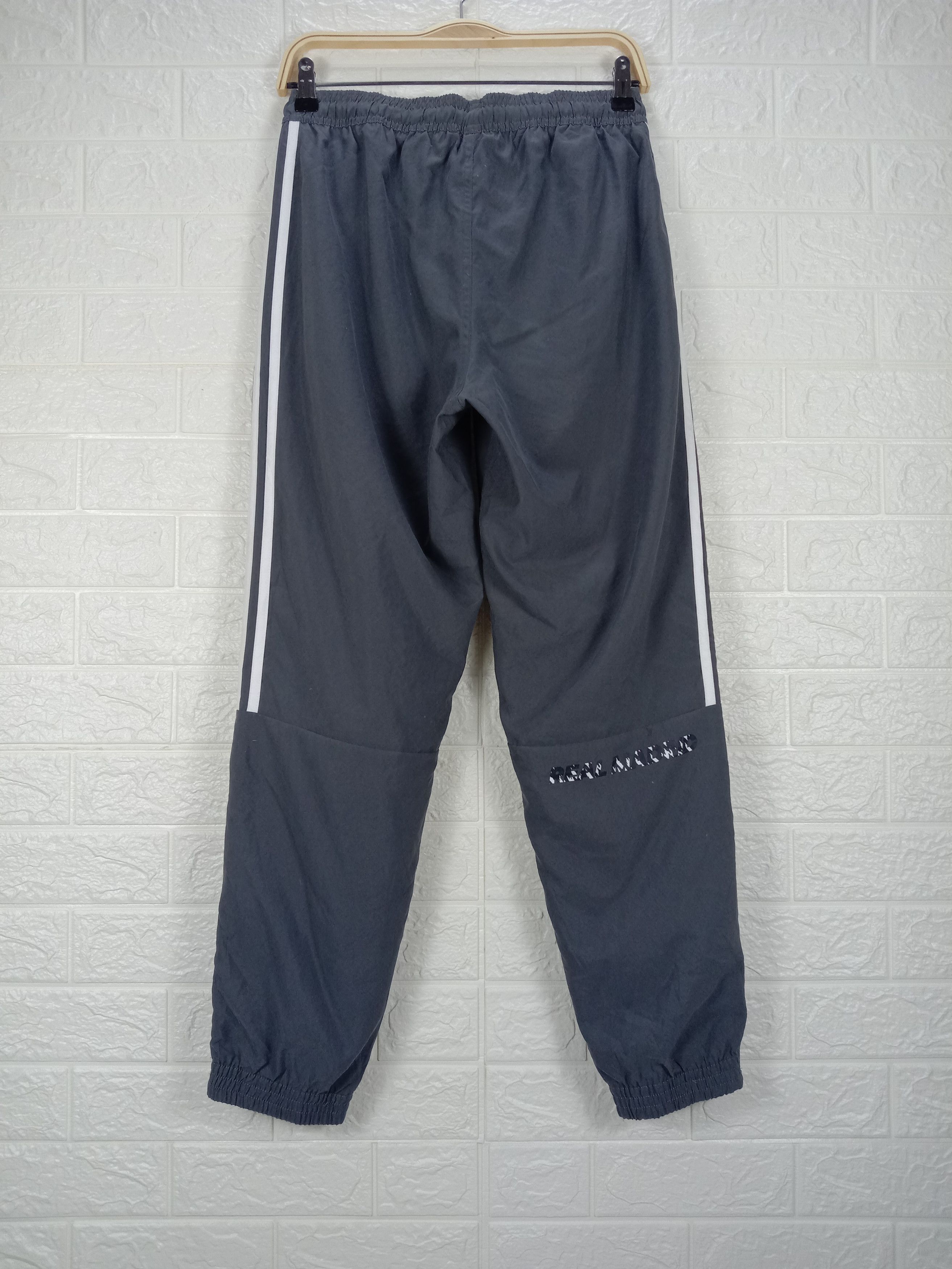 Adidas Adidas Real Madrid Sweatpants Size US 30 / EU 46 - 5 Thumbnail