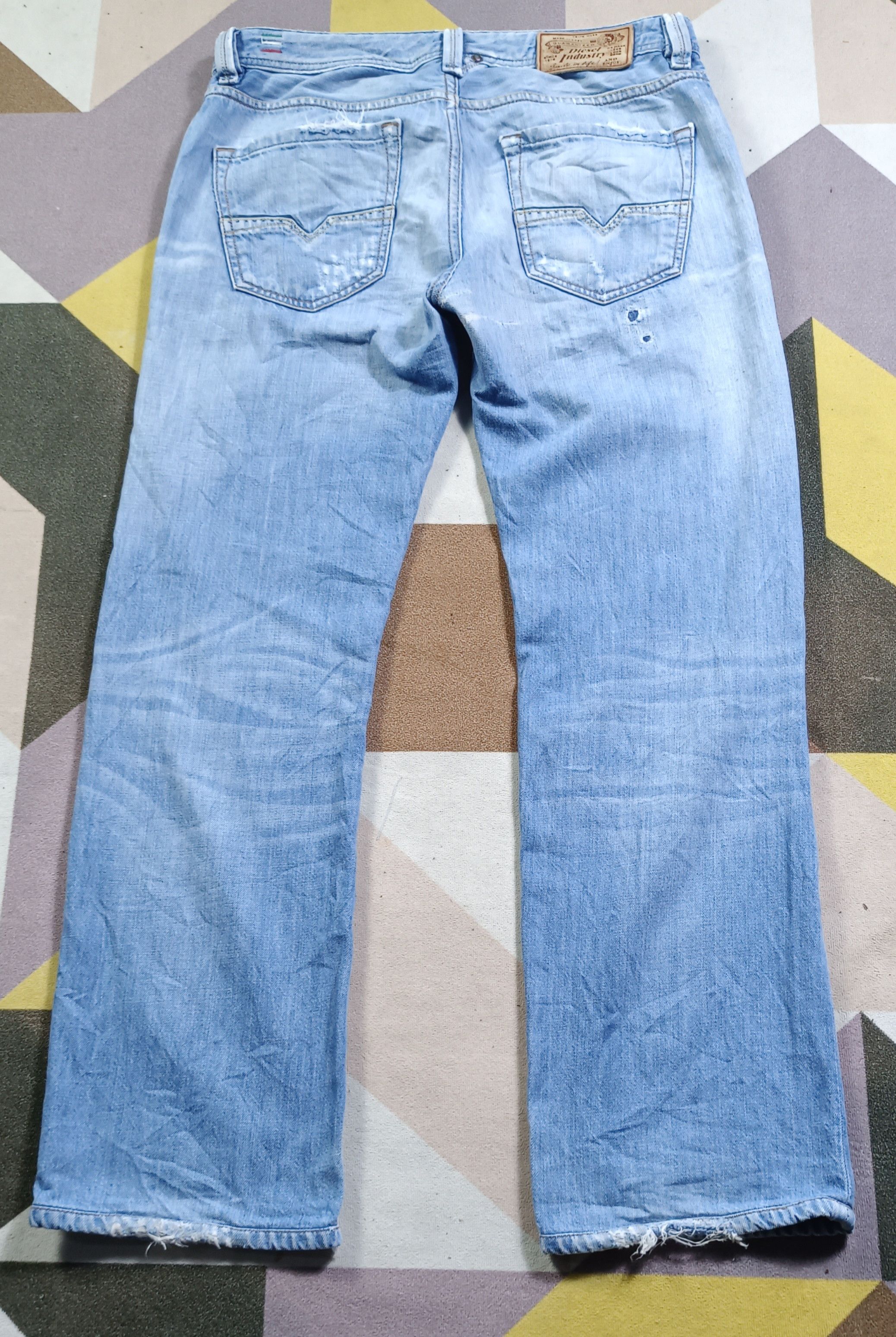 Diesel 🔥 Distressed Denim Diesel LARKEE straight cut Size US 32 / EU 48 - 2 Thumbnail