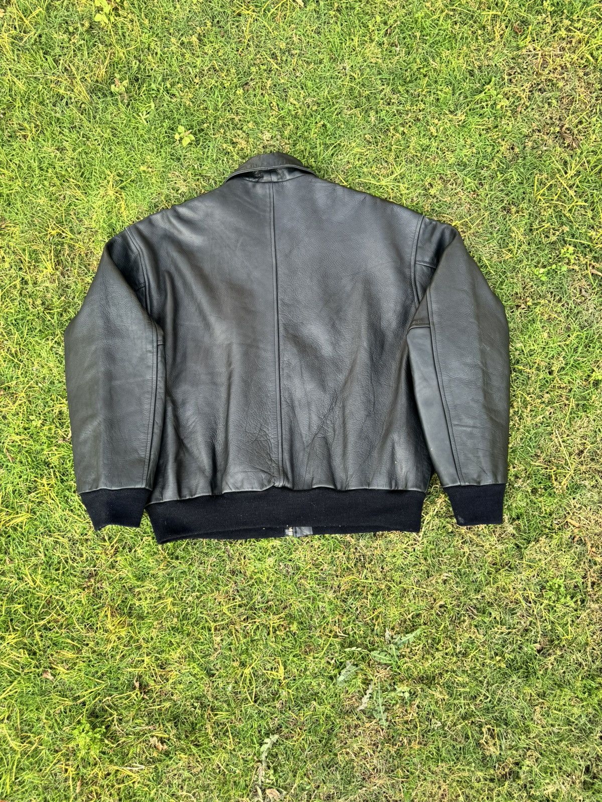 Avirex Vintage AVIREX A-2 Leather Flight Bomber Jacket Cowhide Size US XL / EU 56 / 4 - 14 Thumbnail